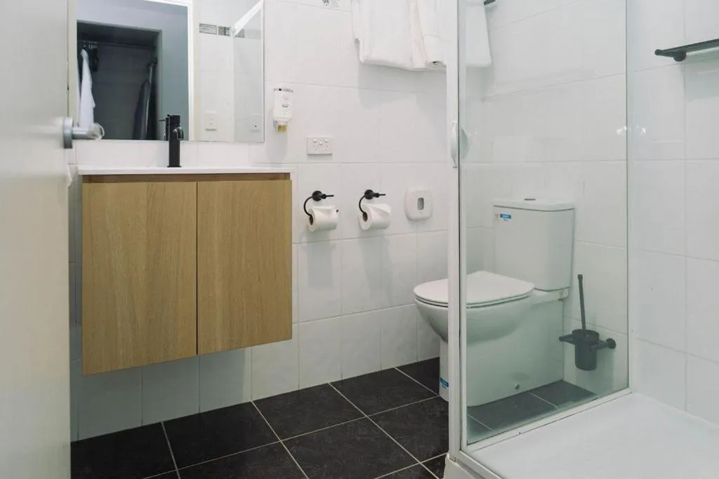 429 Apartments & Suites