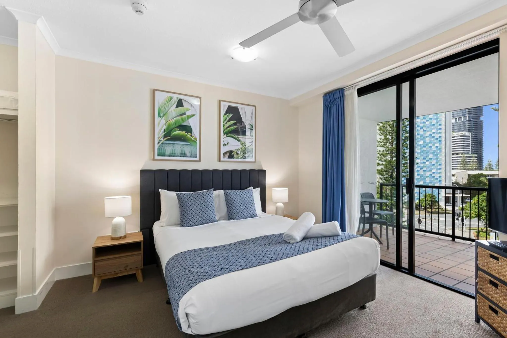 Bedroom, Bed in Neptune Resort