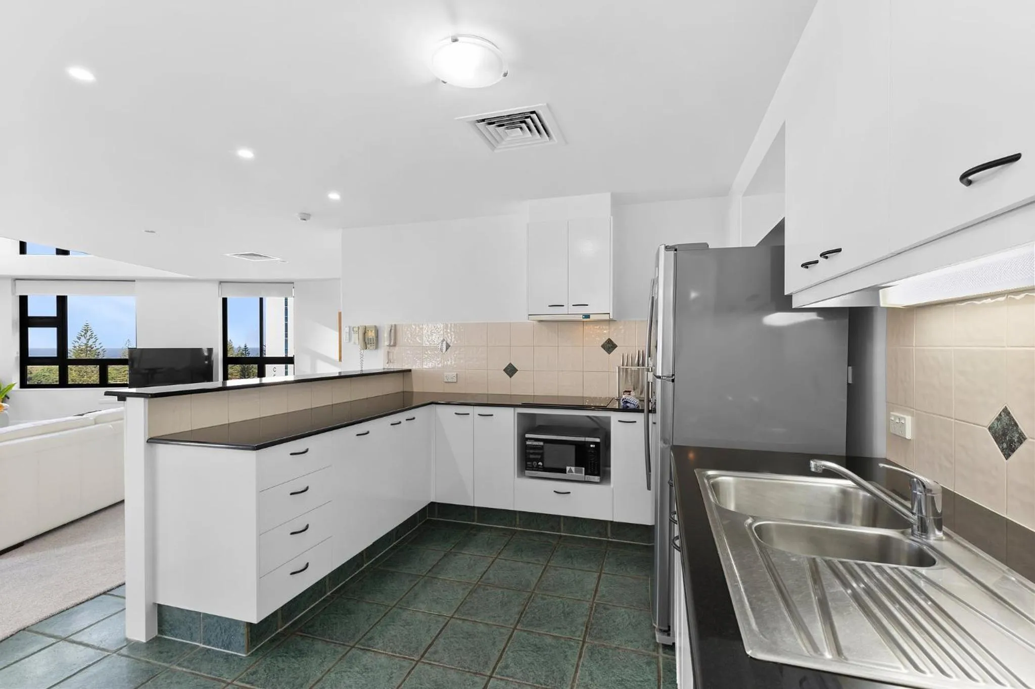 Kitchen or kitchenette in Neptune Resort