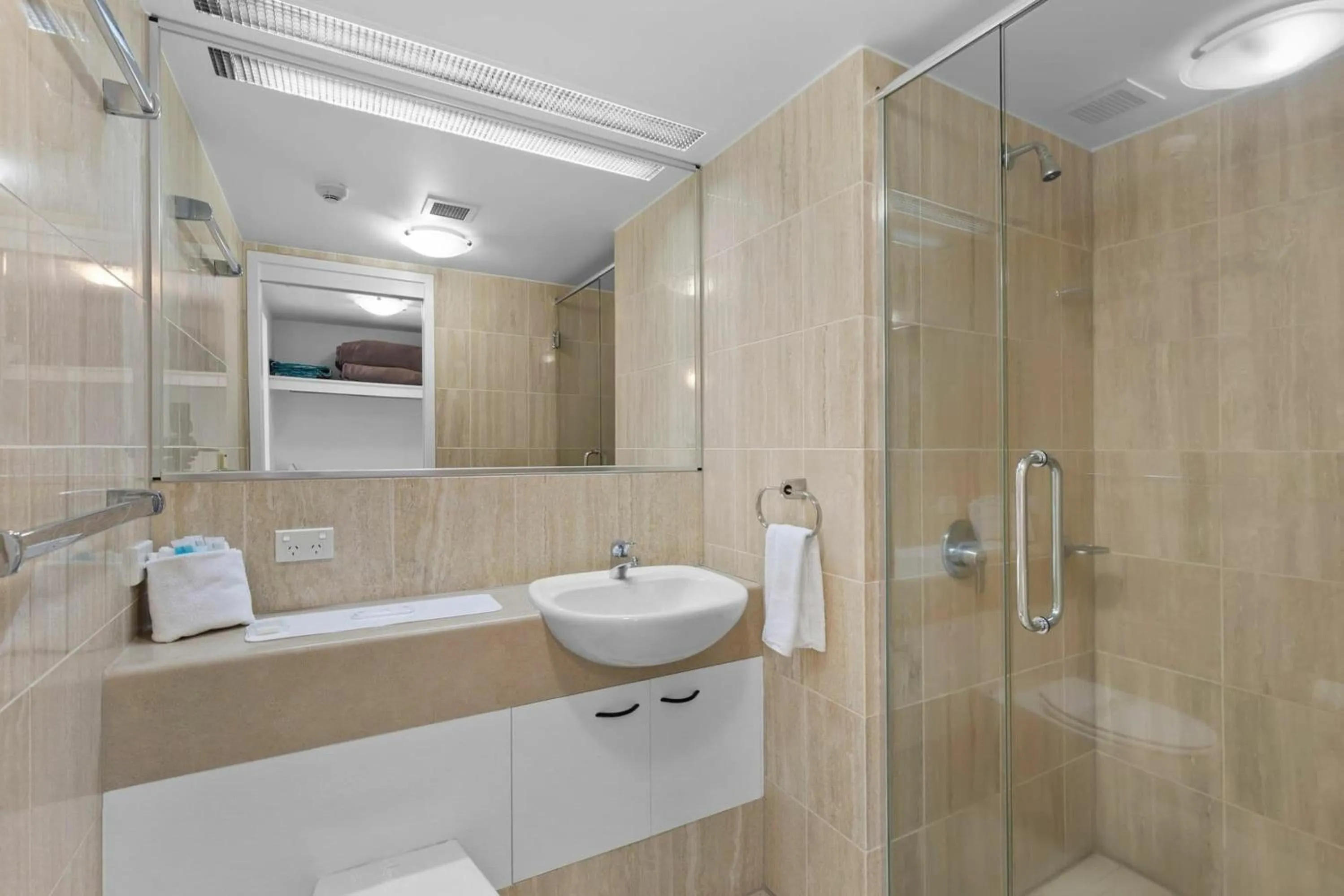 Bathroom in Neptune Resort