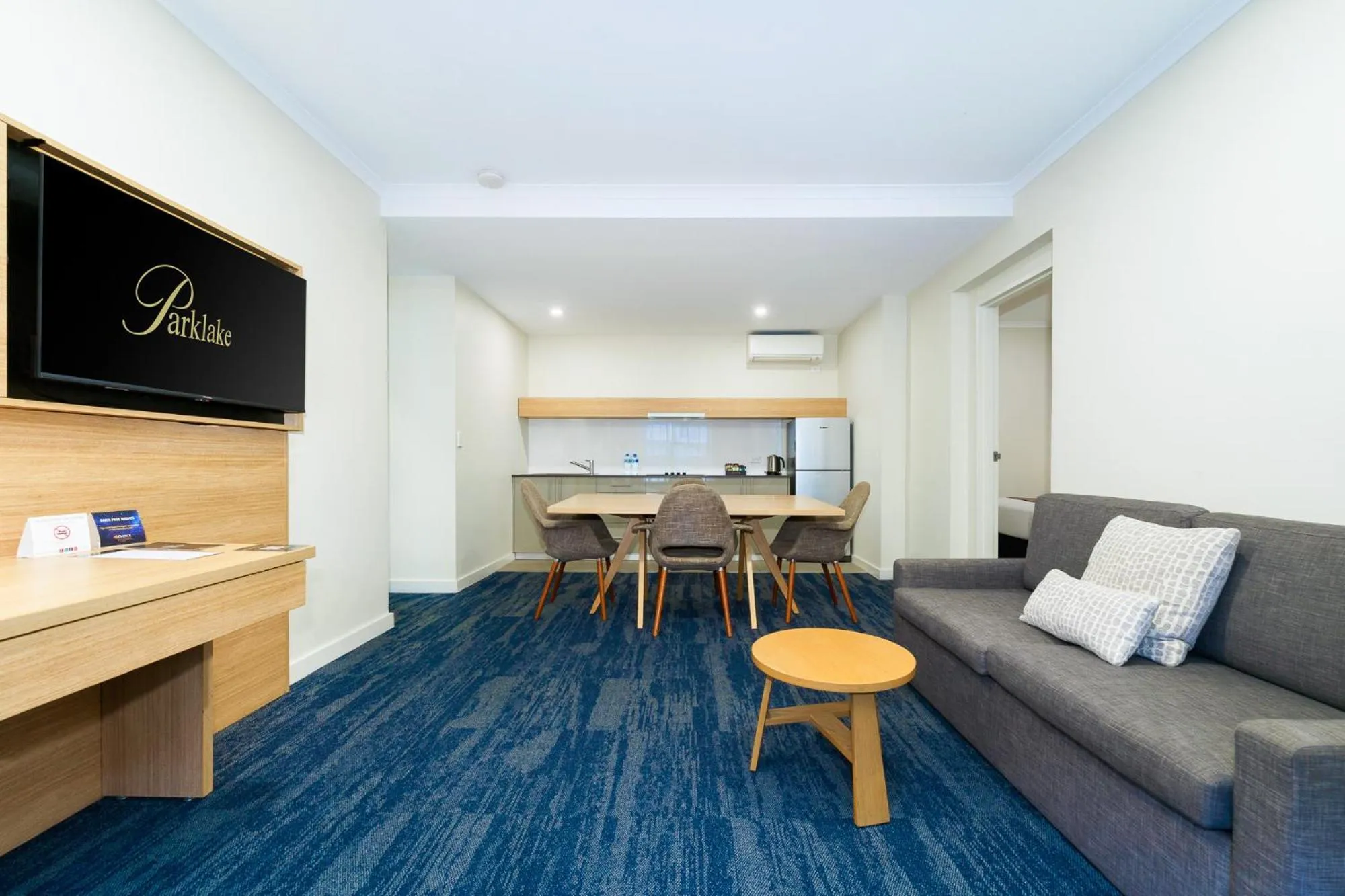 Living room in Quality Hotel Parklake Shepparton