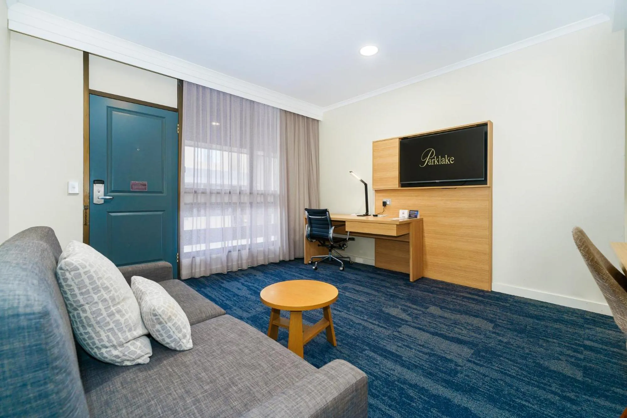Living room in Quality Hotel Parklake Shepparton