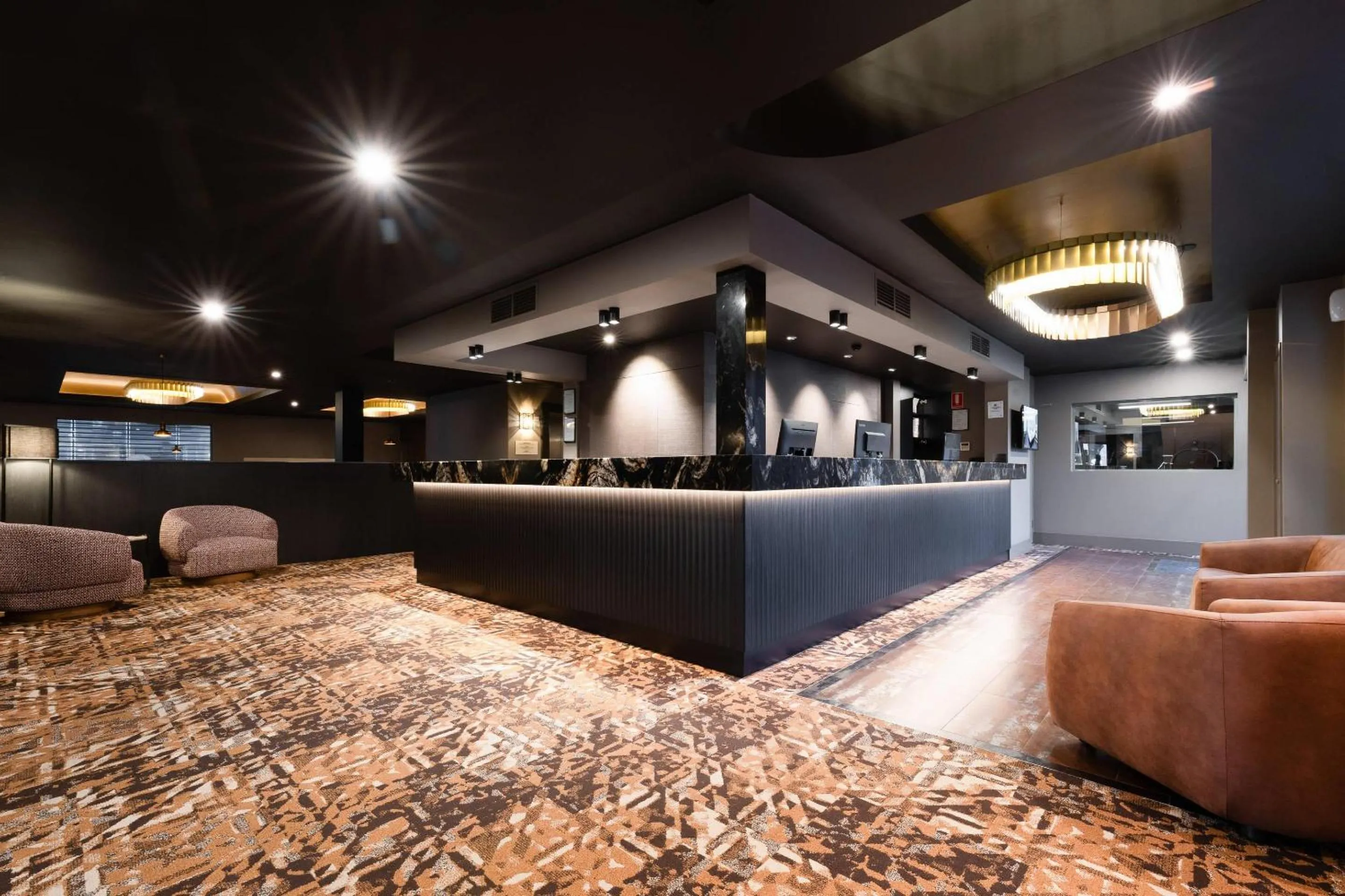 Lobby or reception in Quality Hotel Parklake Shepparton
