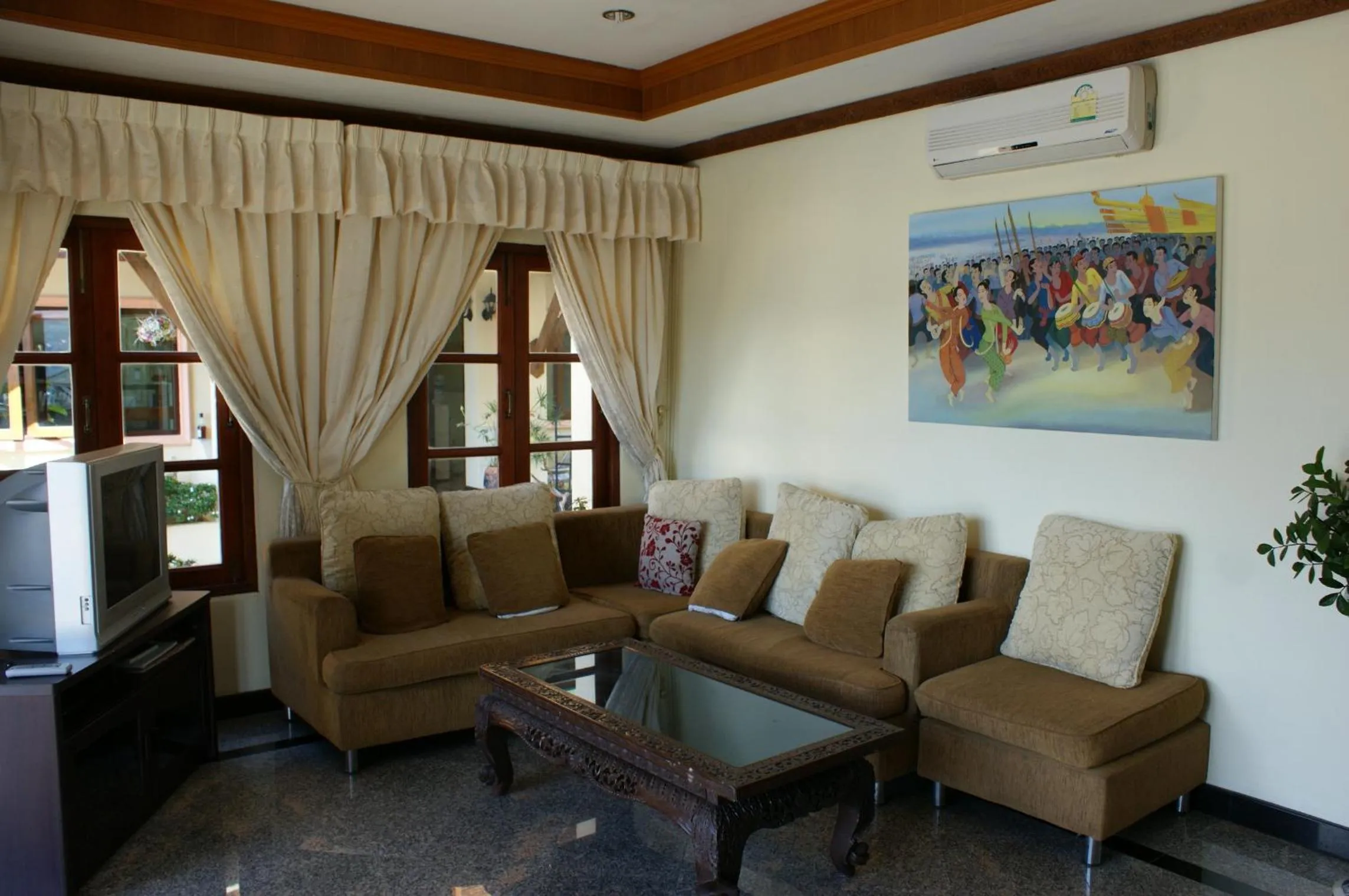 Prince Edouard Apartments & Resort Patong Beach Phuket