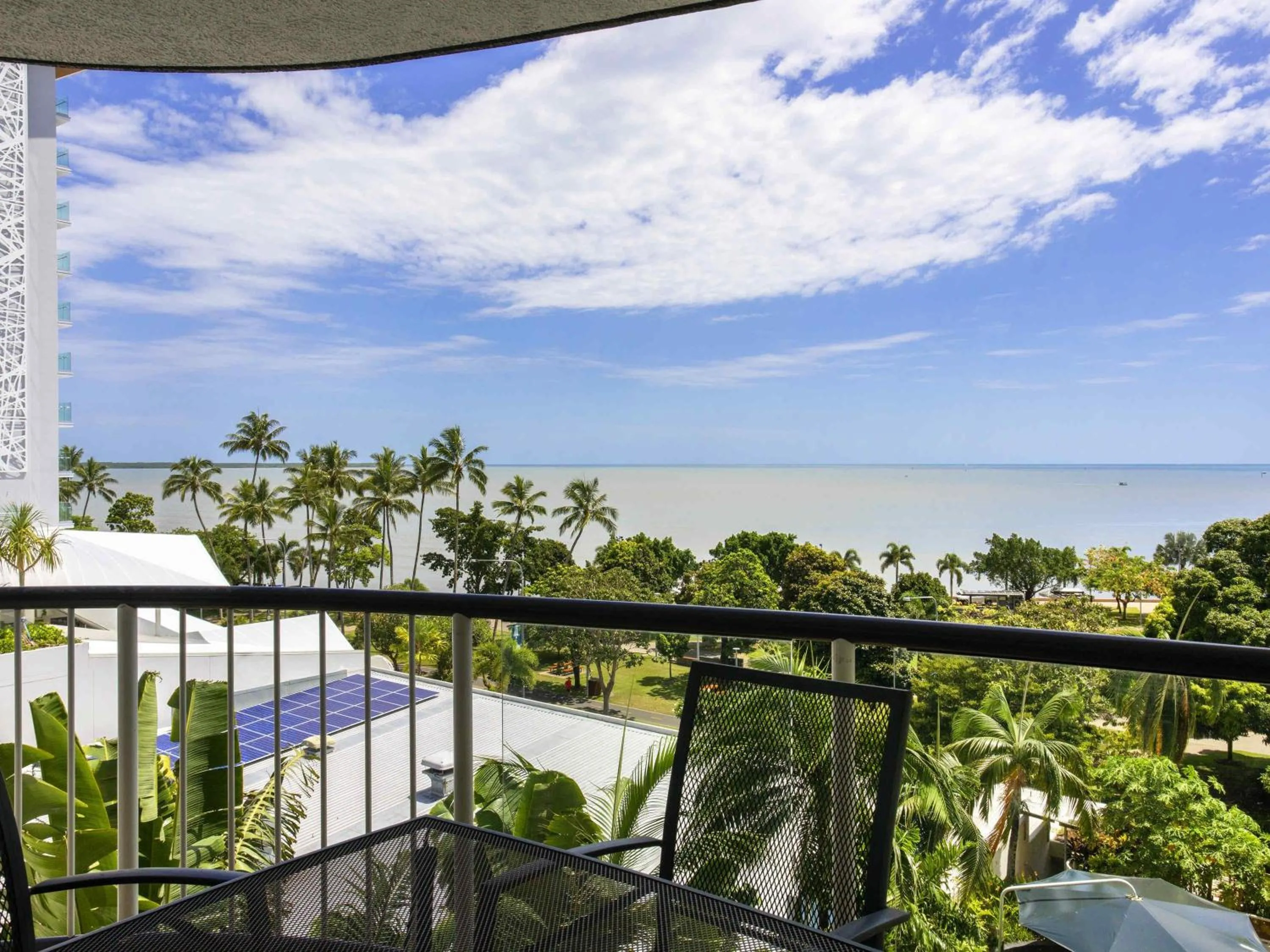 Bedroom in BreakFree Royal Harbour