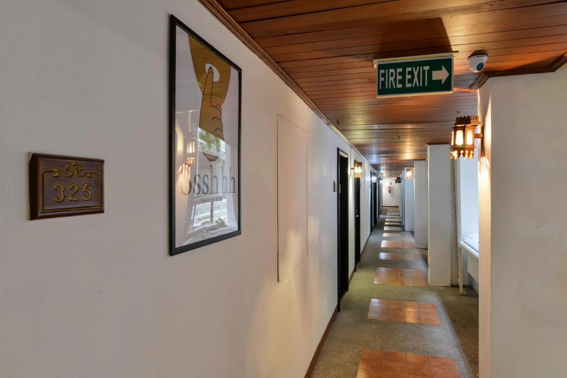 Facade/entrance in Arawana Regency Park Sukhumvit