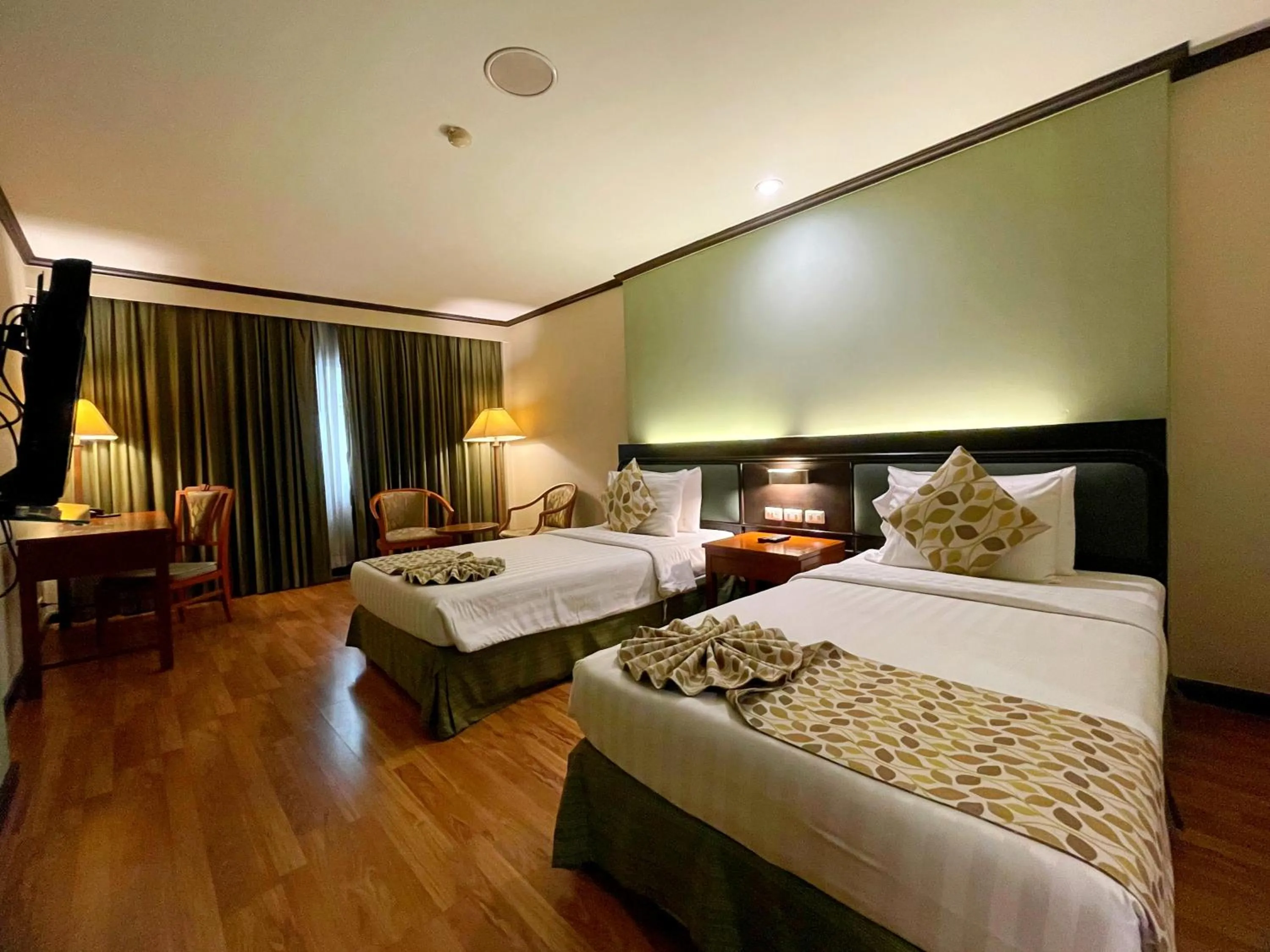 Bedroom, Bed in Arawana Regency Park Sukhumvit