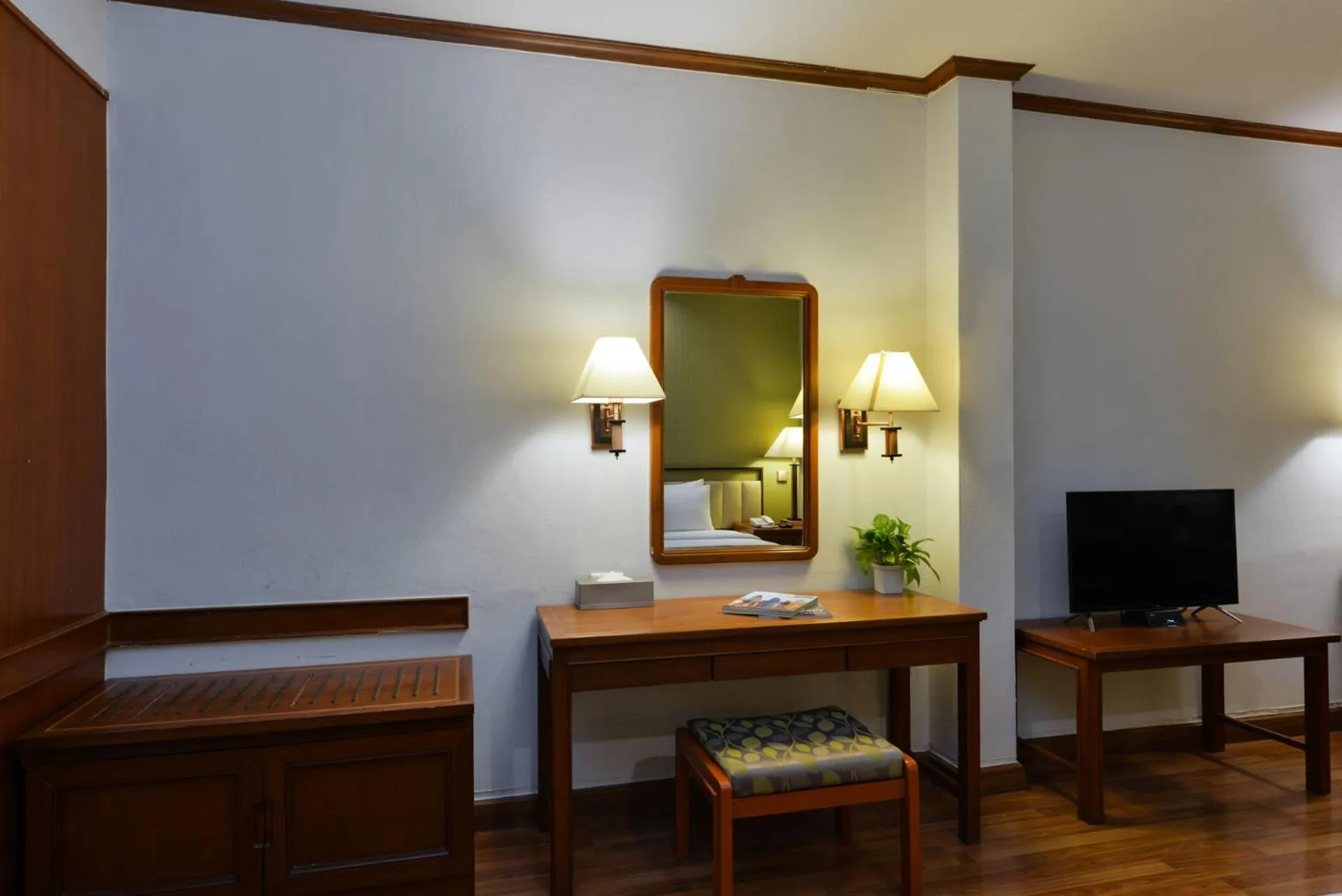 TV and multimedia in Arawana Regency Park Sukhumvit