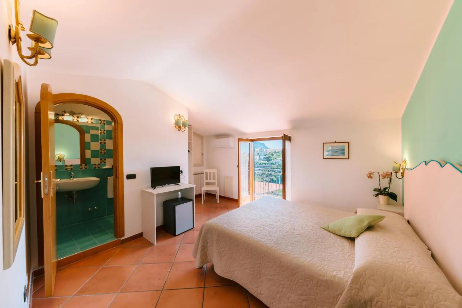 Bed in Albergo La Margherita