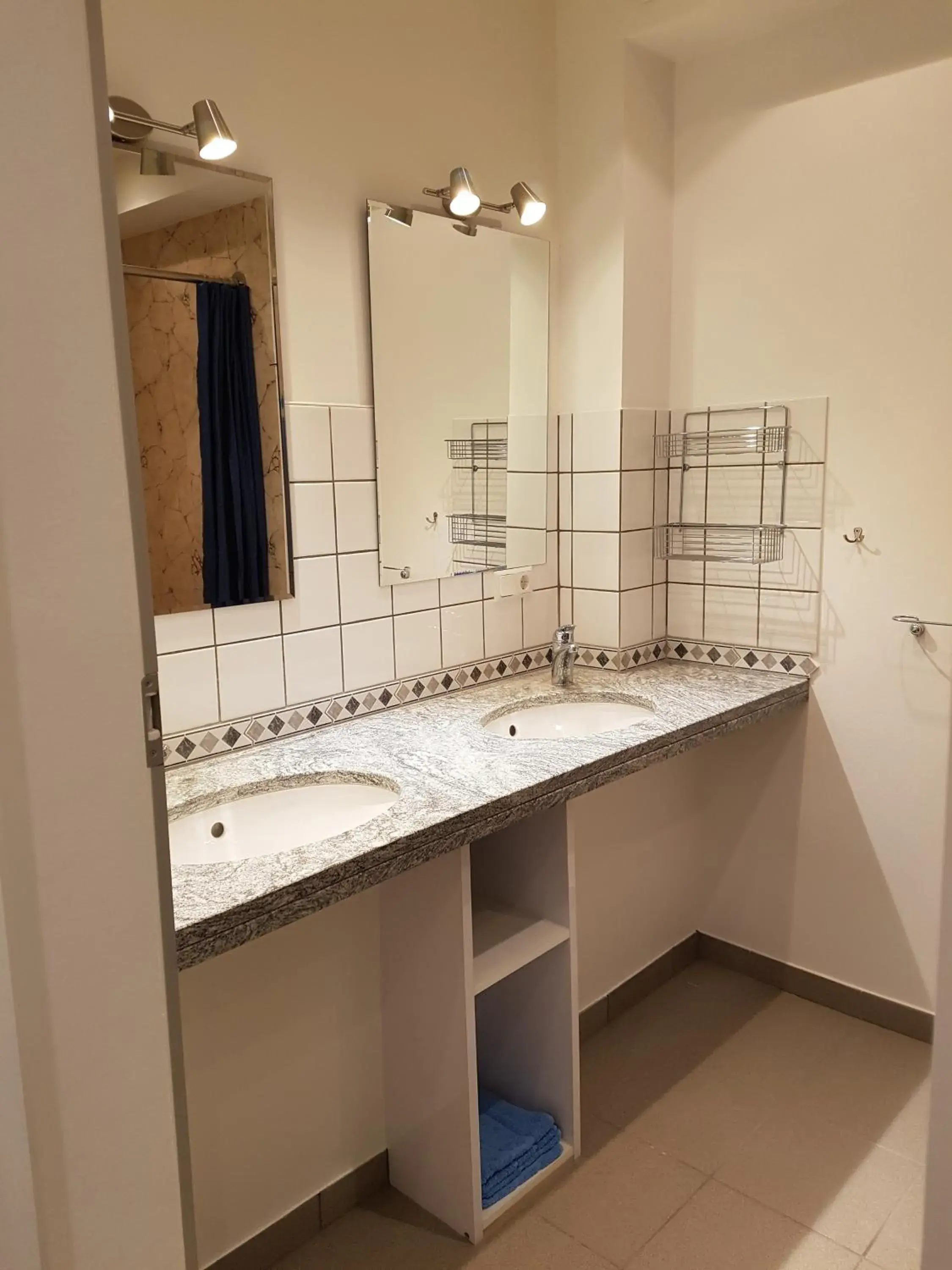 Single Room with Shower - single occupancy in Hostel Gästehaus zum Padre Single Room with Shower - single occupancy in Hostel Gästehaus zum Padre