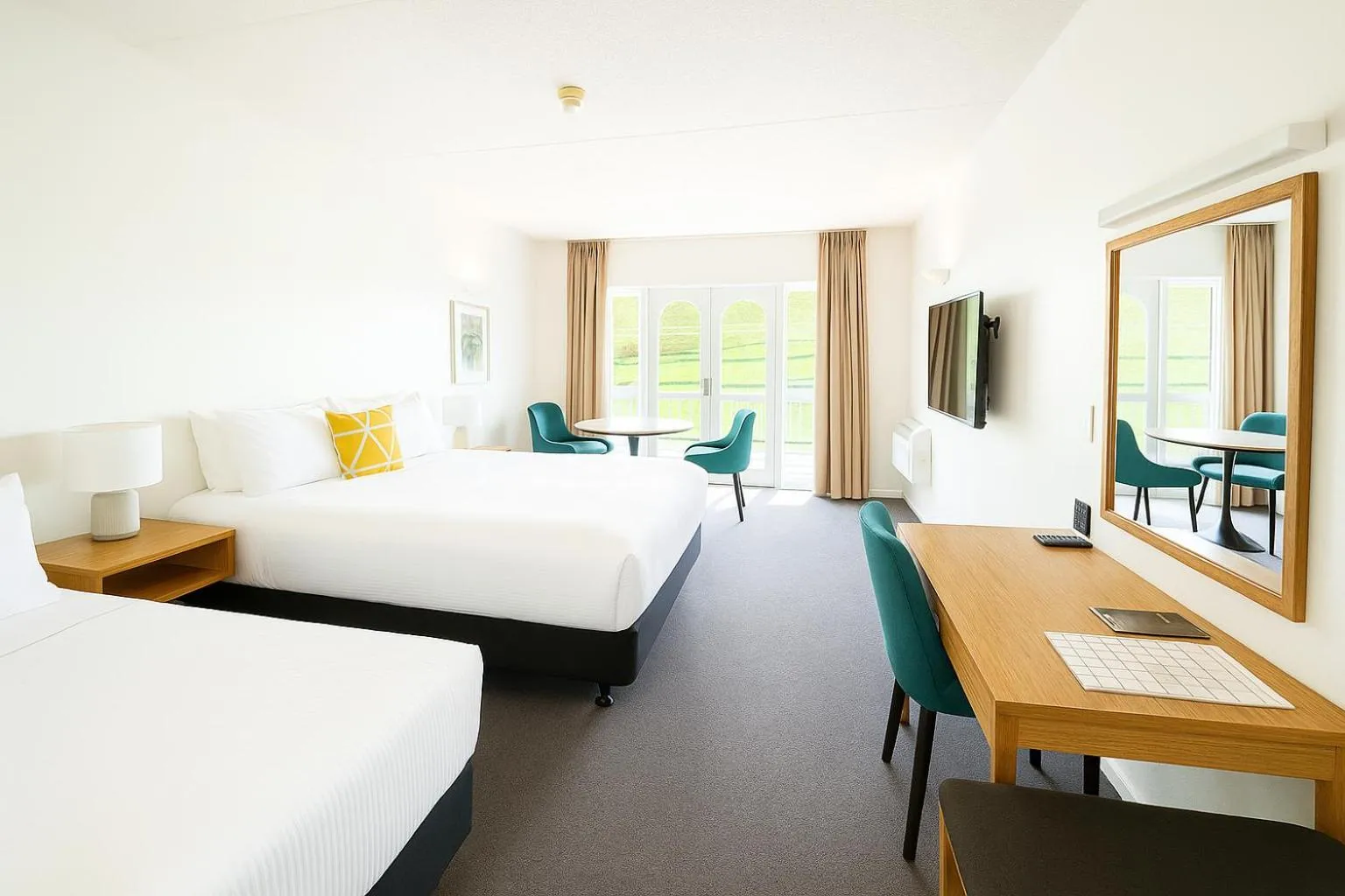 Bedroom, Bed in Wallaceville Motor Lodge