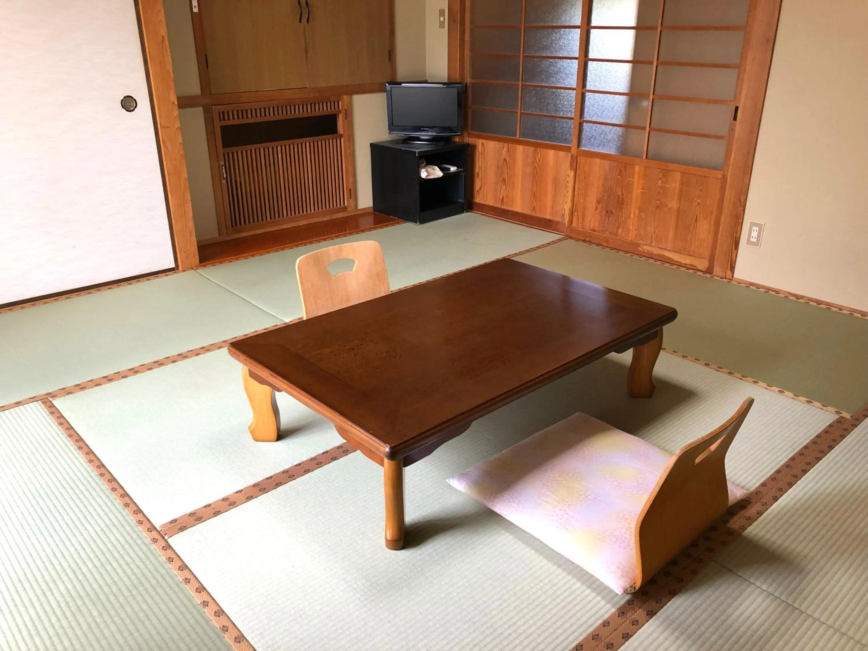 Photo of the whole room in Yufuin Onsen Hasuwa Inn