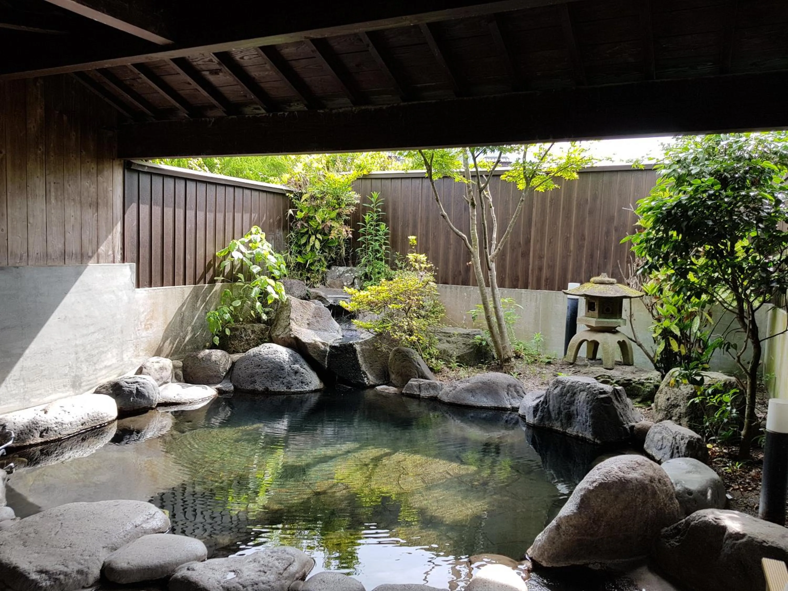 Hot Spring Bath in Yufuin Onsen Hasuwa Inn