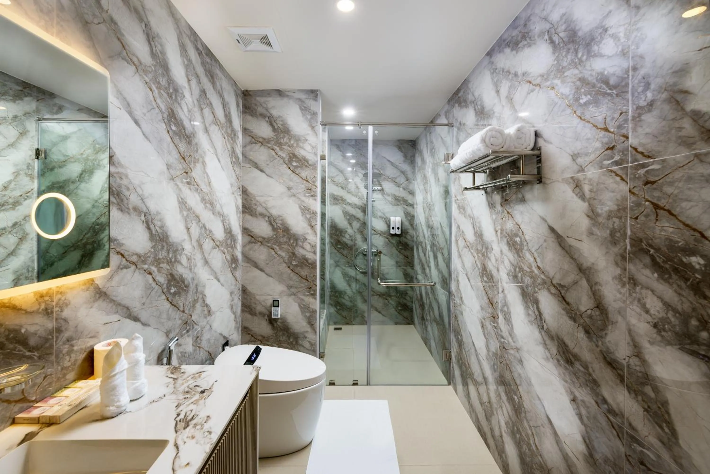 Avenra Gardens Hotel