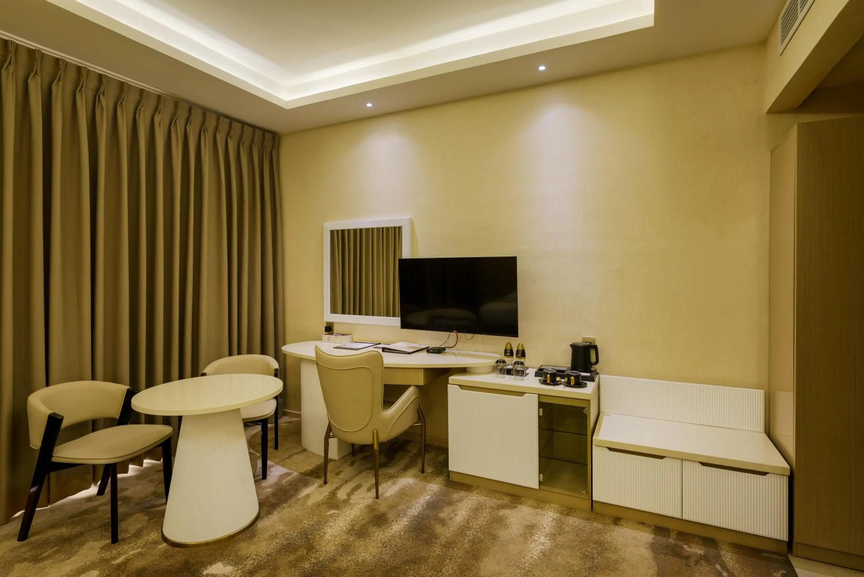 Avenra Gardens Hotel