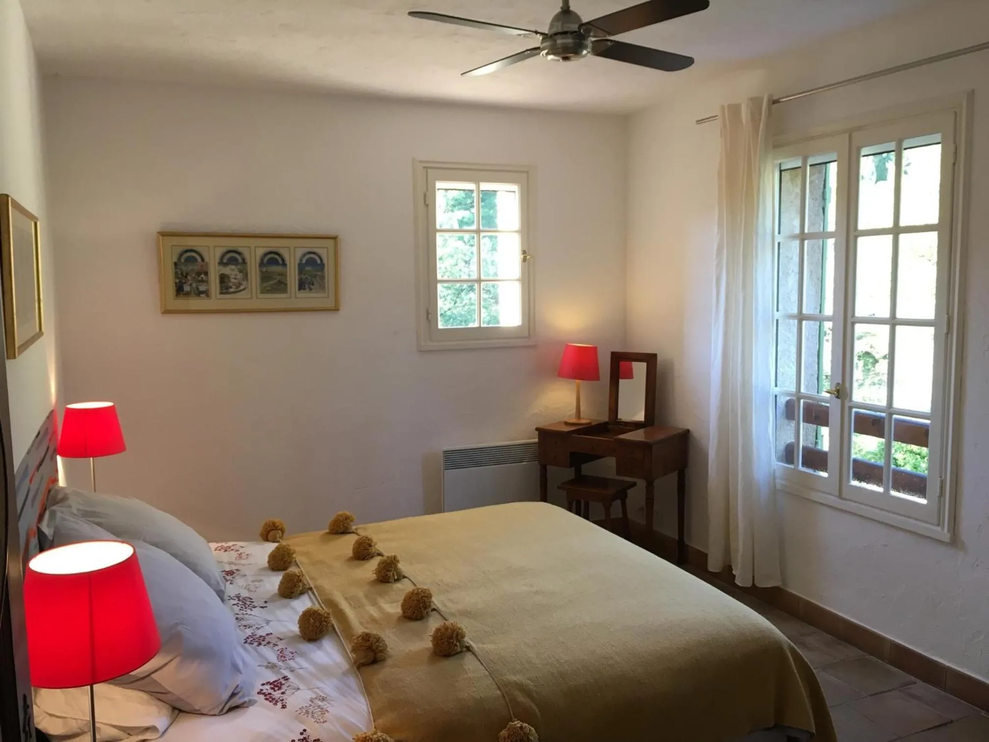 Bedroom, Bed in Villa Fontane Cottage