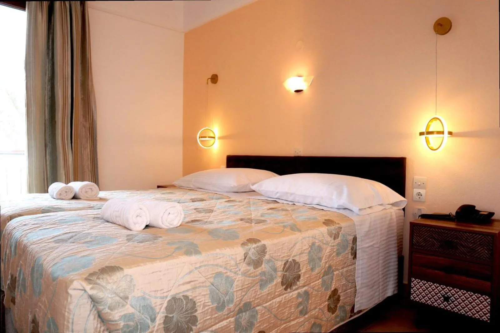 Bed in Hotel Molyvos I