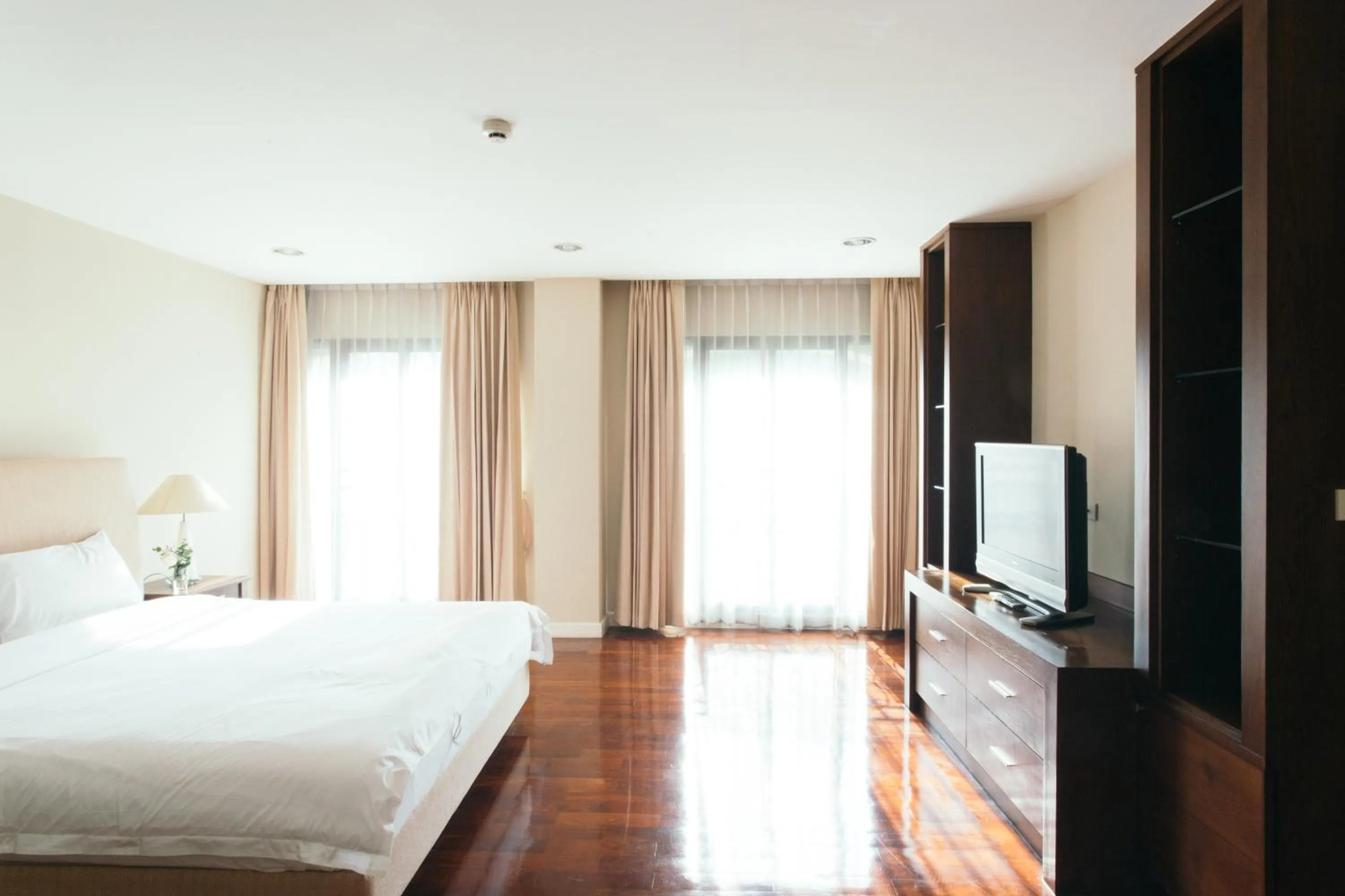 Bedroom, Bed in Thomson Residence Hotel