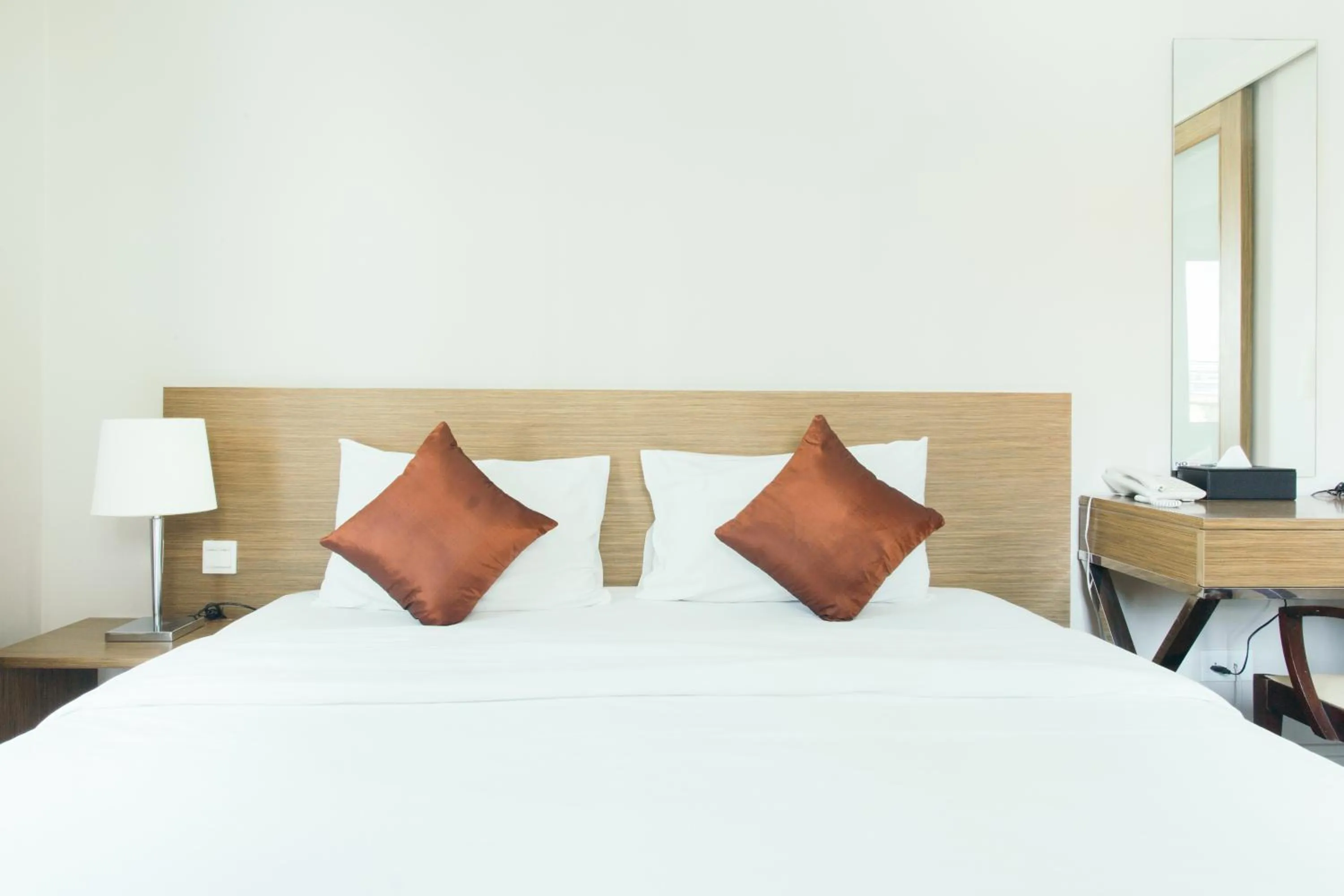 Bedroom, Bed in Thomson Residence Hotel