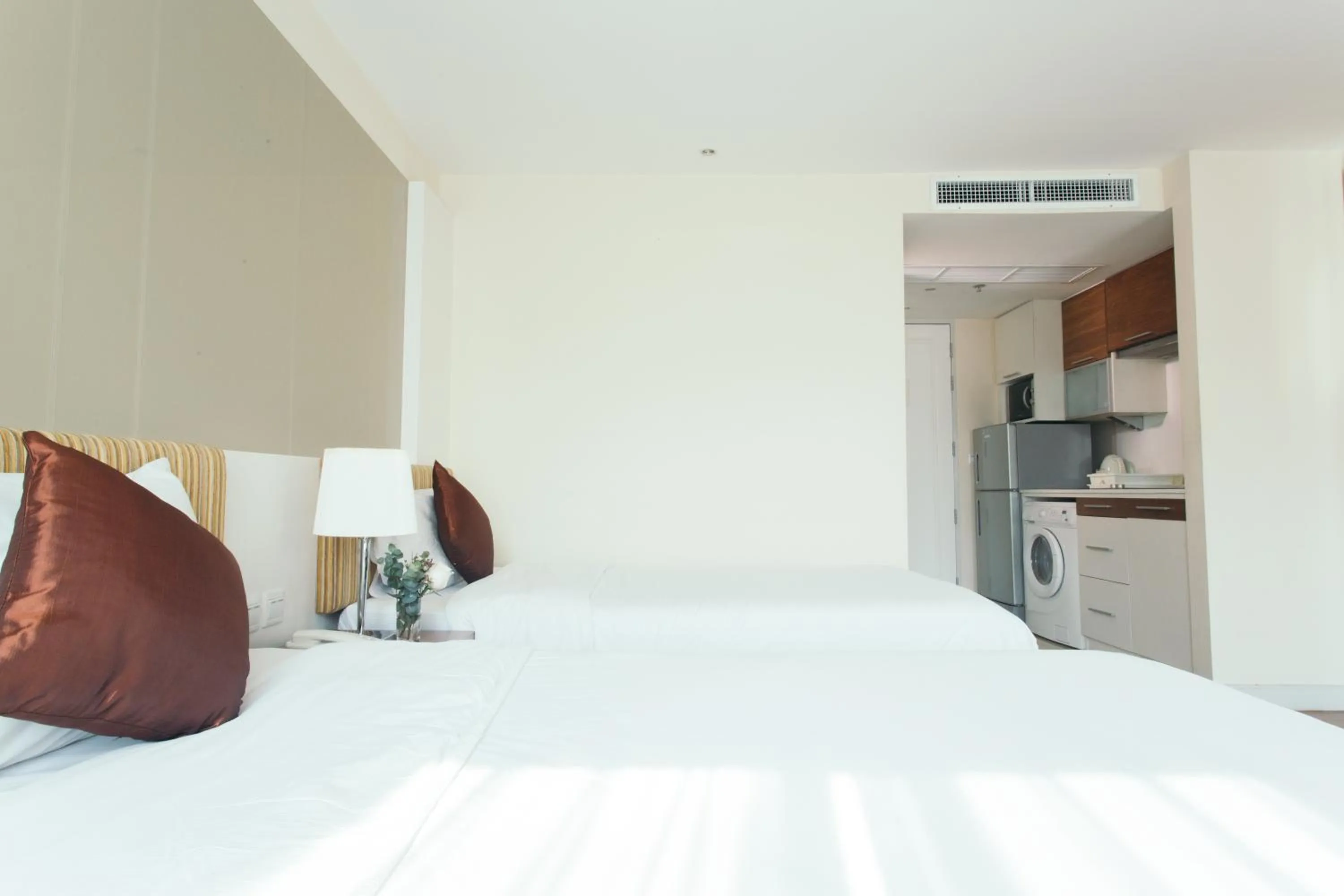 Bedroom, Bed in Thomson Residence Hotel