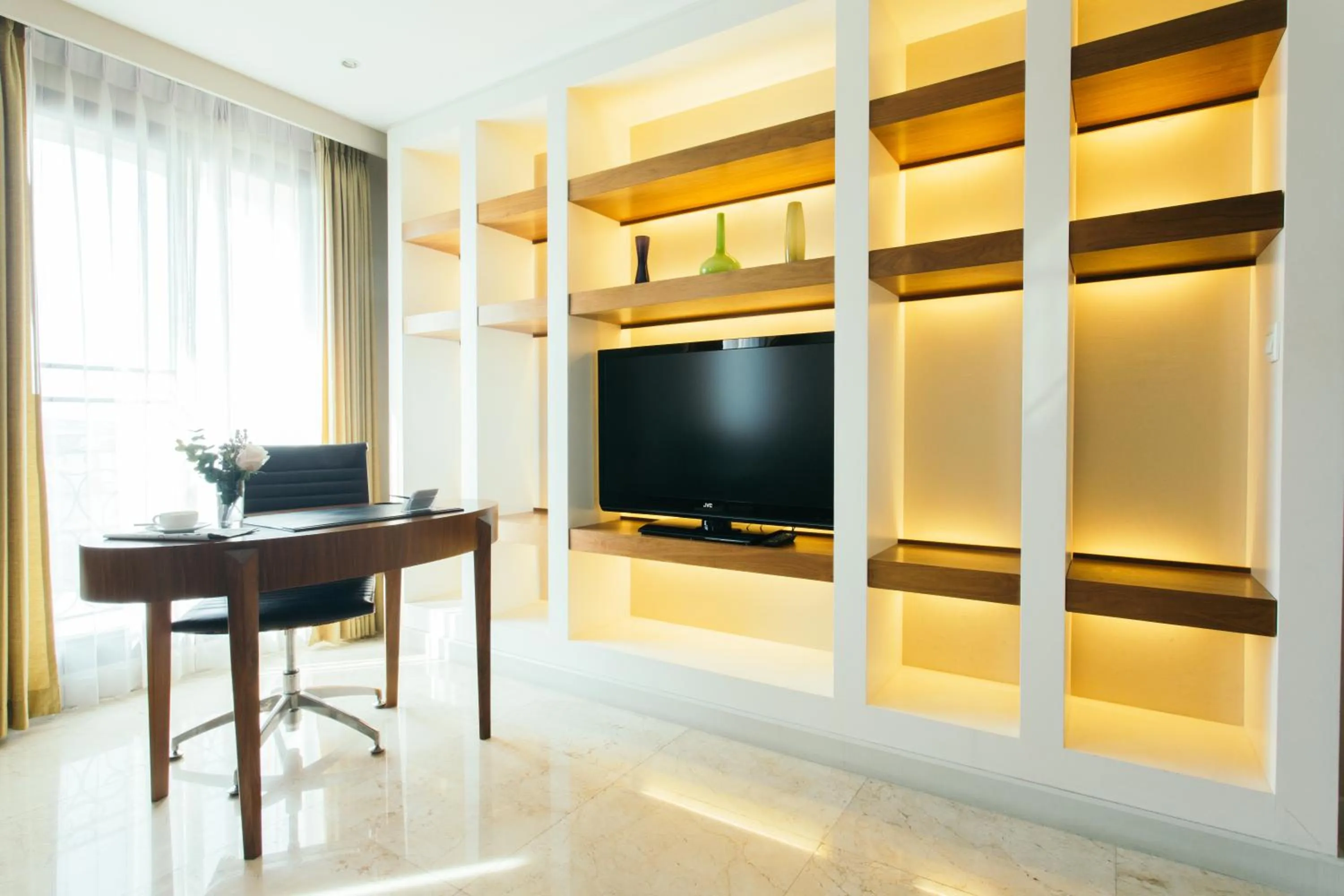 Living room in Thomson Residence Hotel
