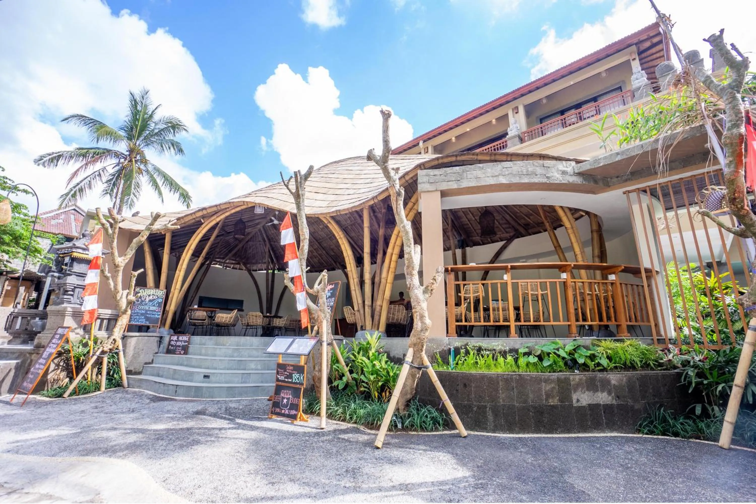 Property building in Villa Sonia Bisma