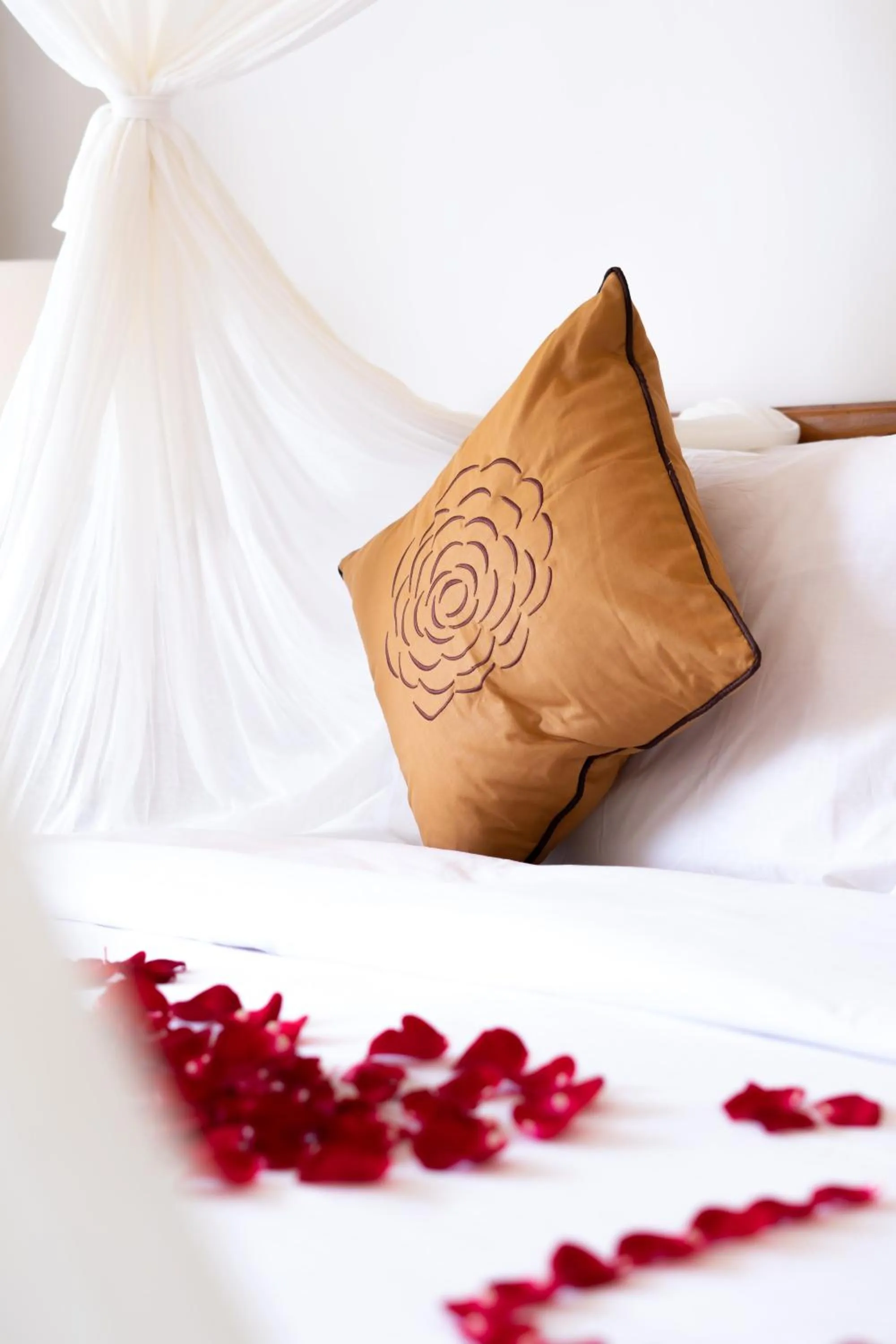 Decorative detail, Bed in Villa Sonia Bisma