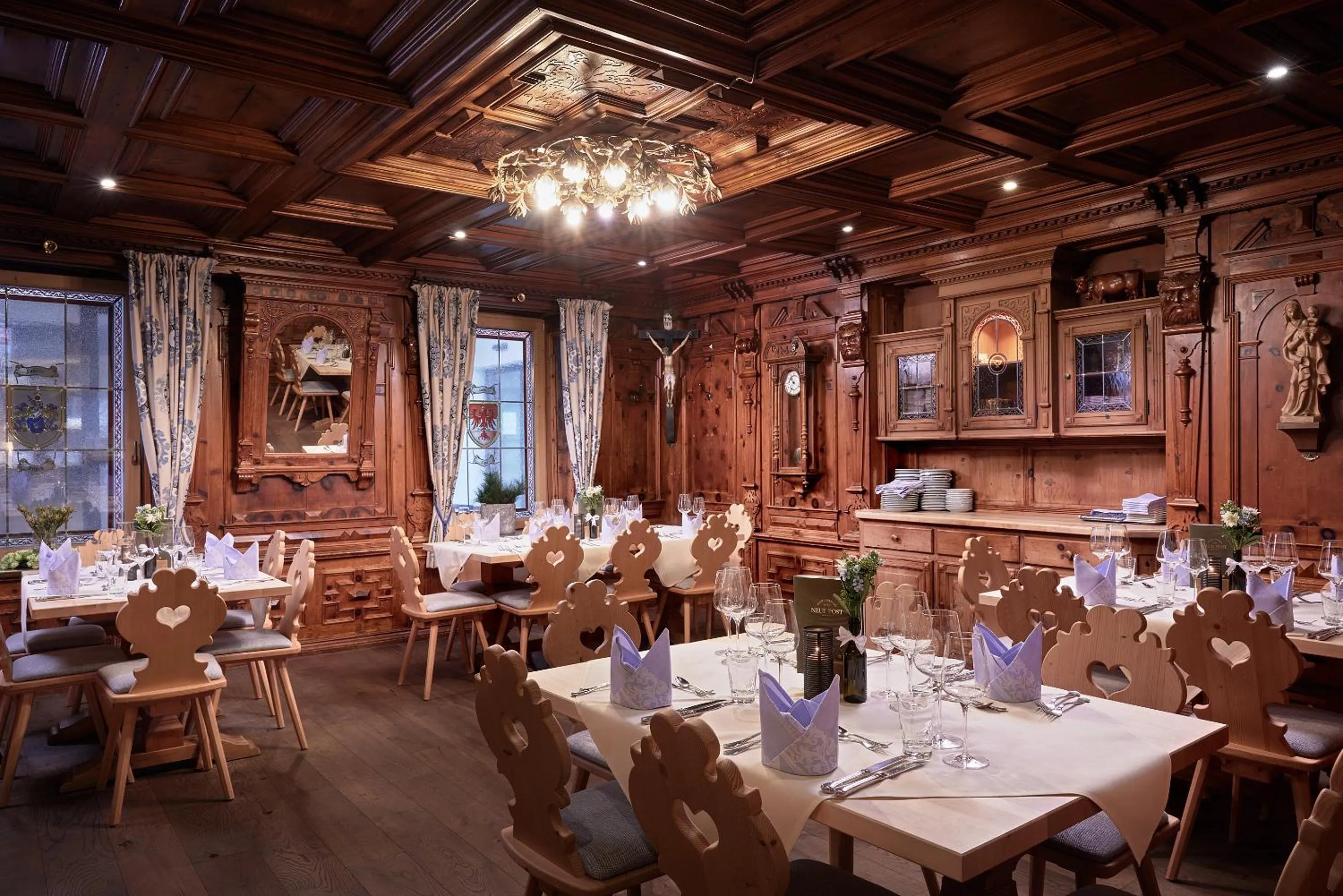 Restaurant/places to eat in Hotel Neue Post