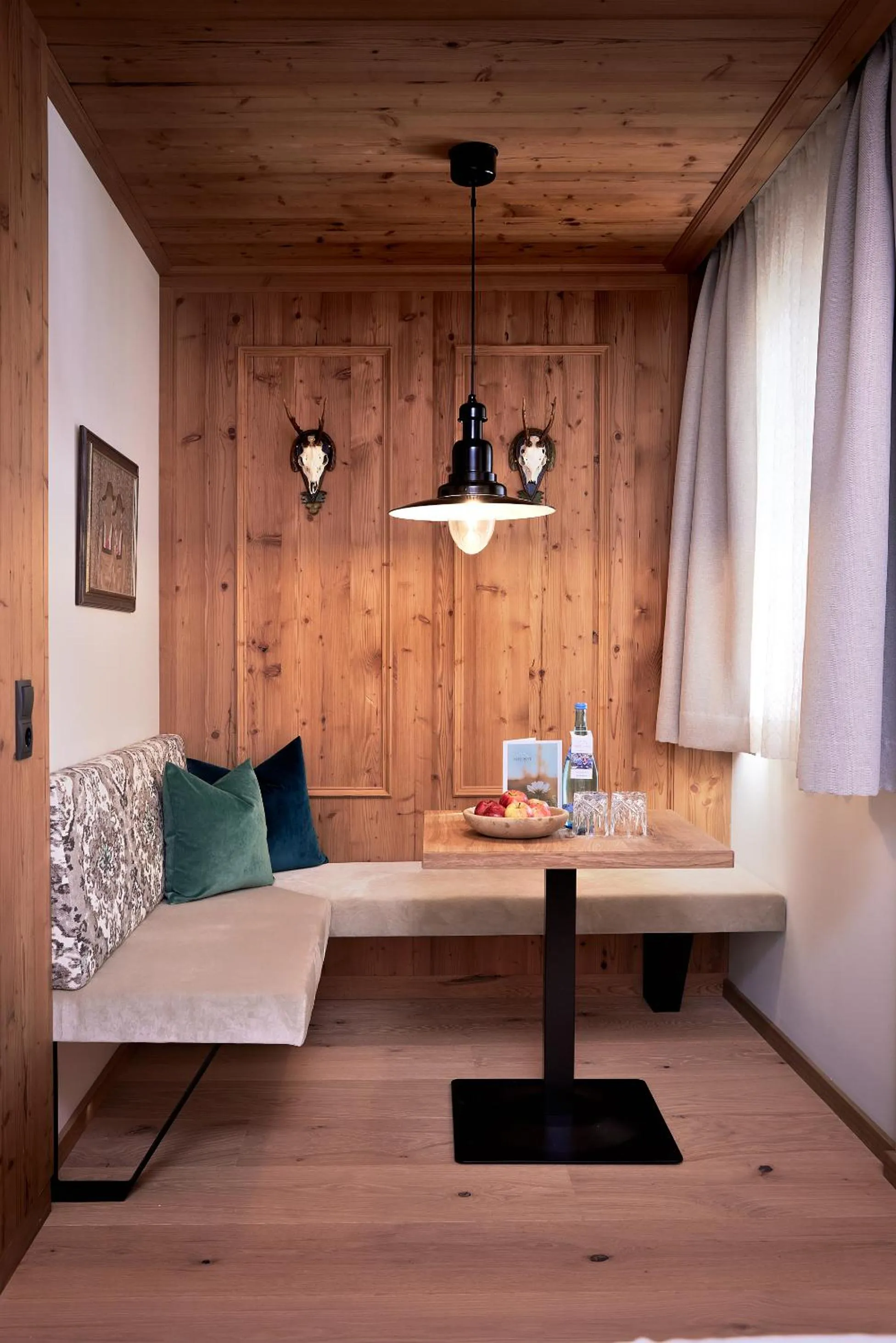 Living room in Hotel Neue Post