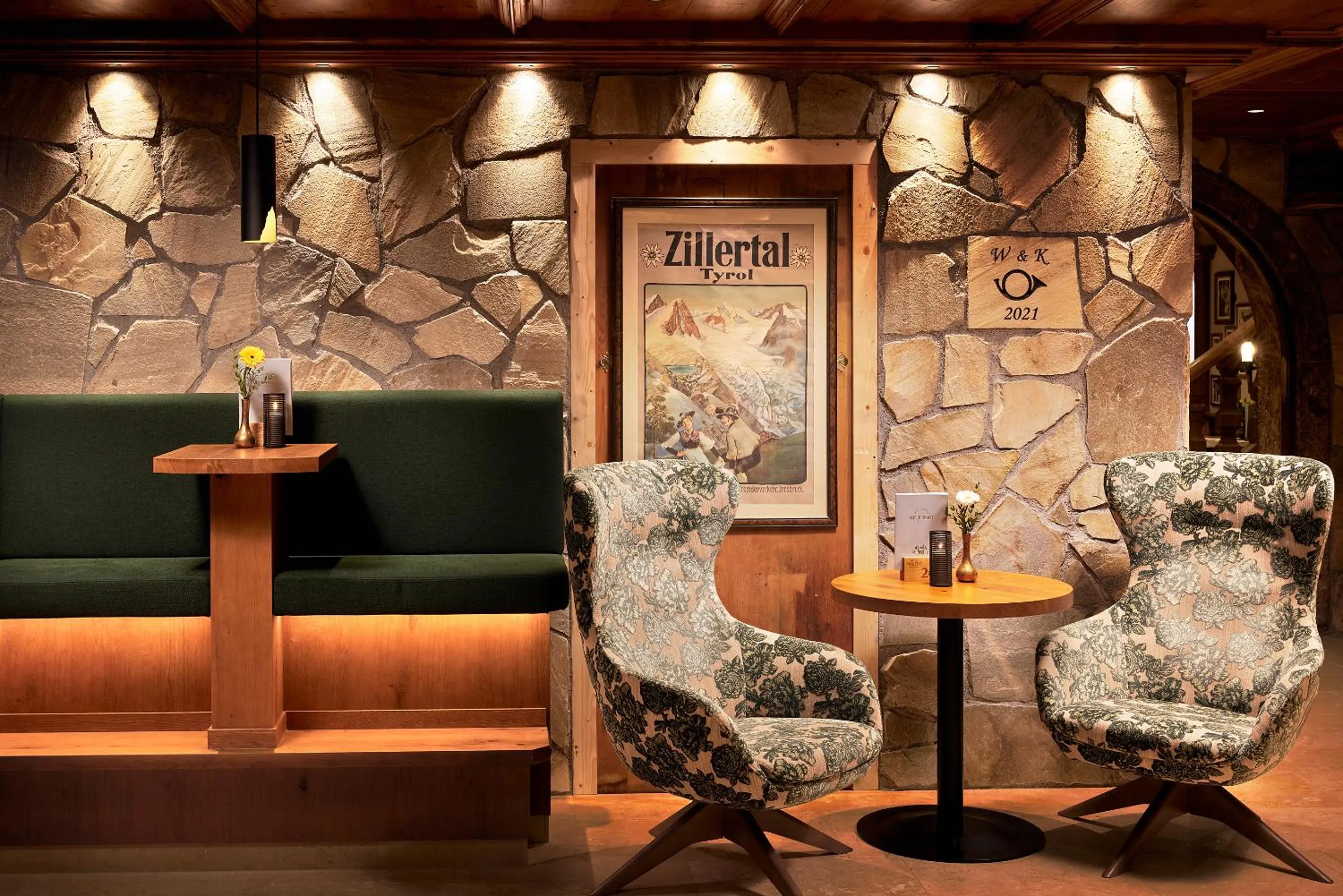 Lounge or bar in Hotel Neue Post