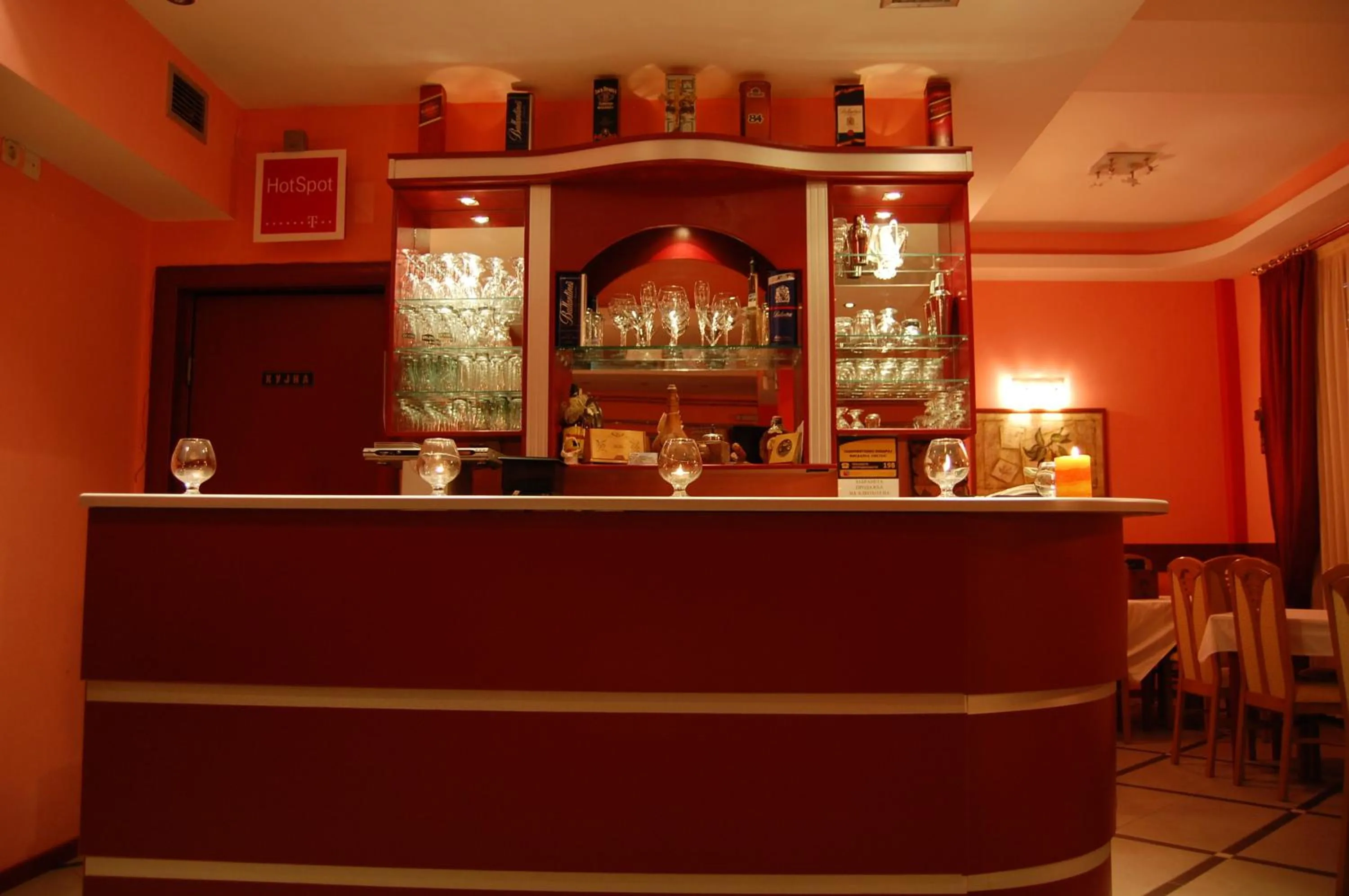 Restaurant/places to eat in Villa Rimari