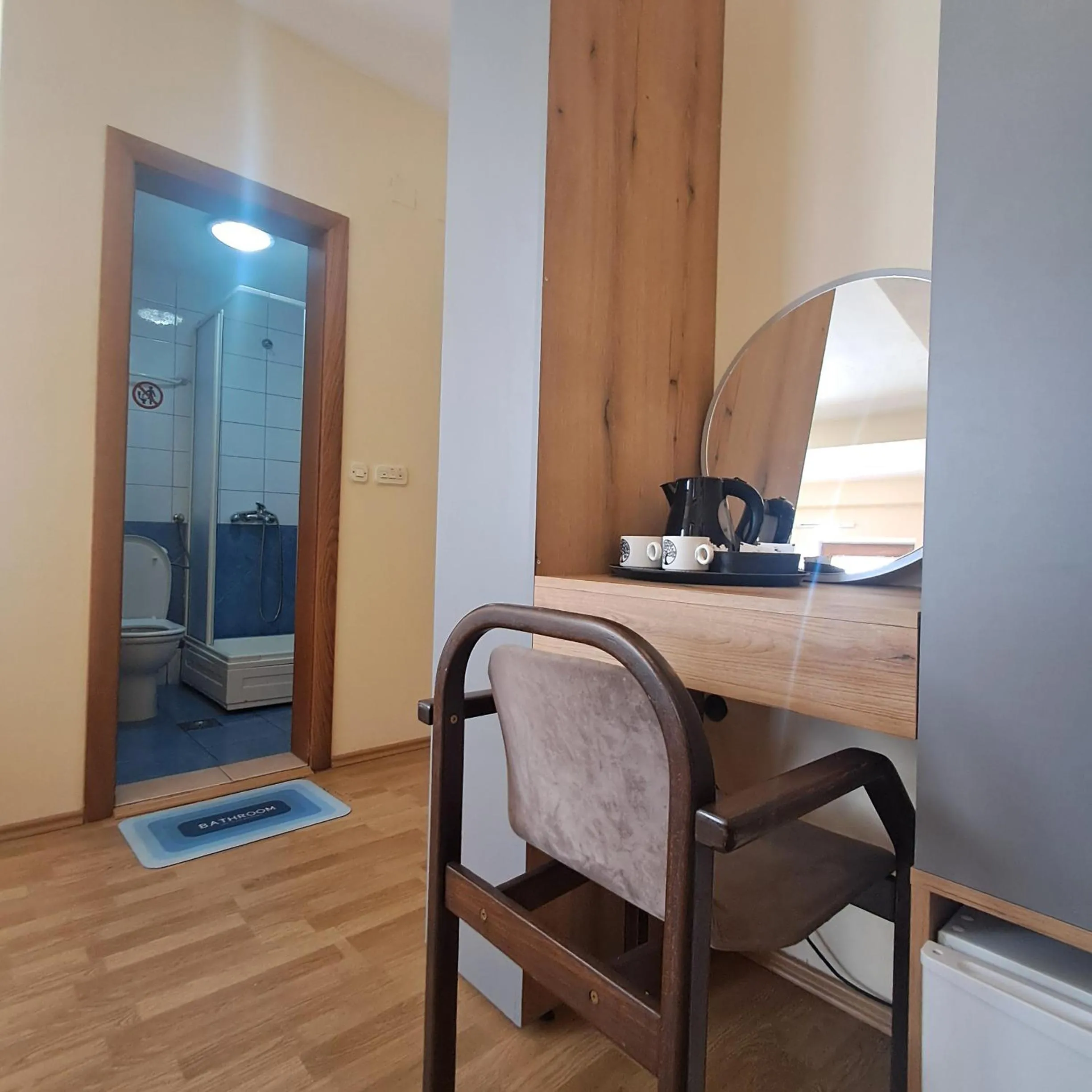 Bathroom, Bed in Villa Rimari