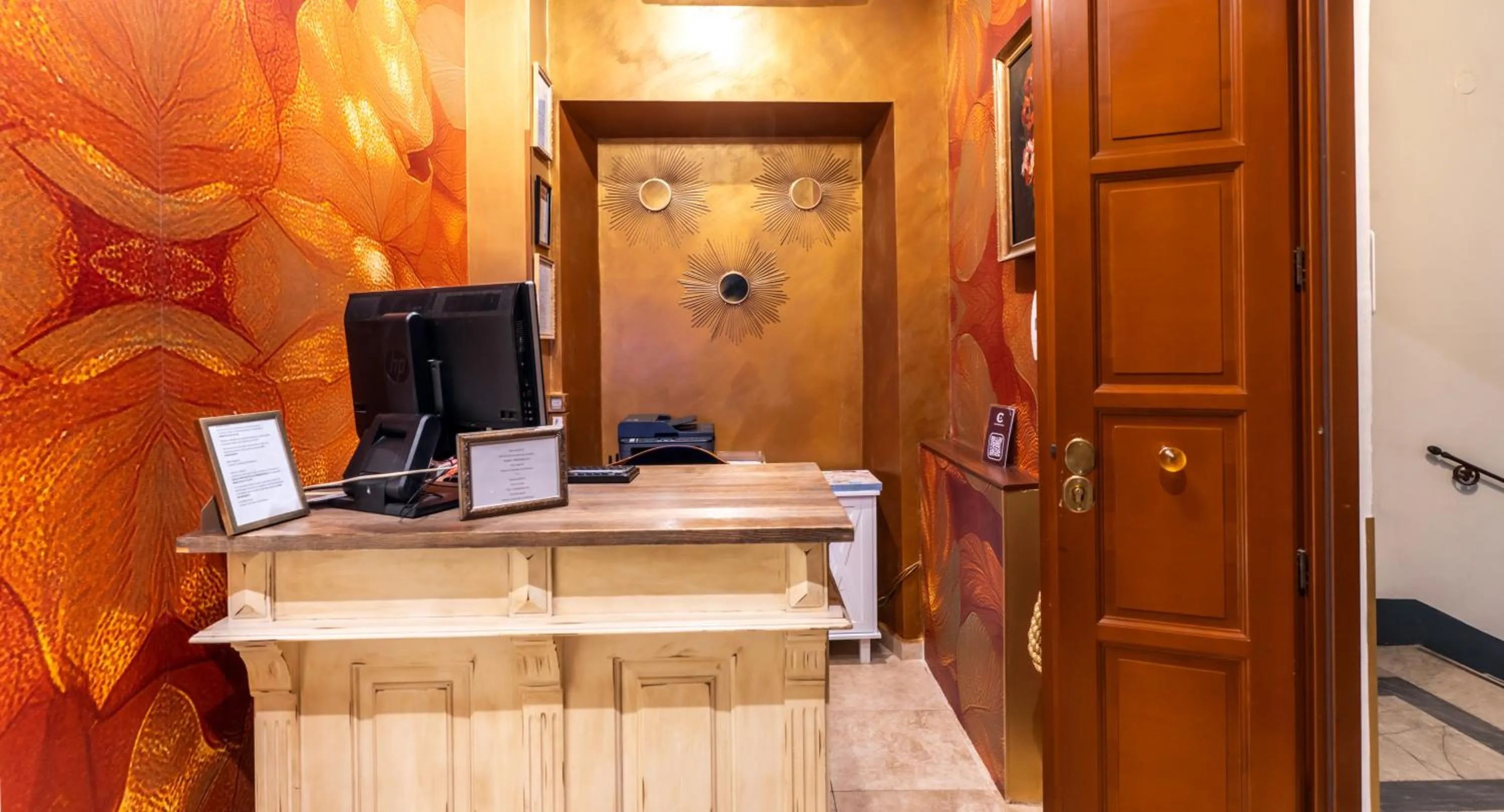 Le Clarisse Pantheon