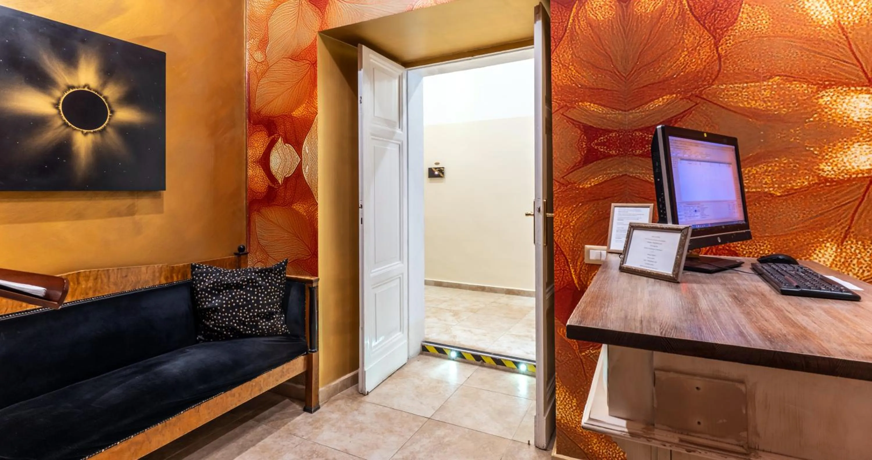 Le Clarisse Pantheon