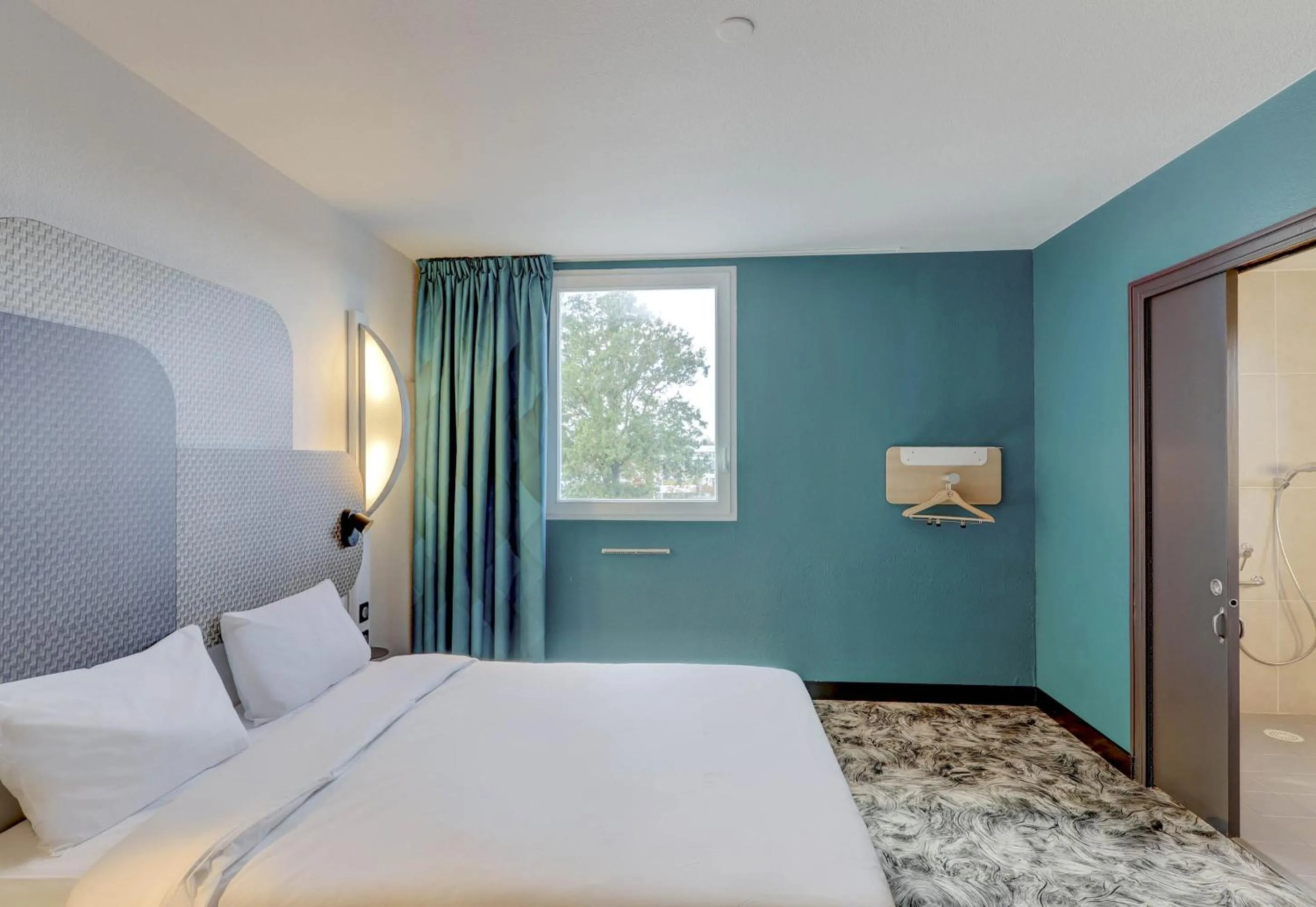 Bedroom, Bed in B&B HOTEL Montluçon Saint-Victor