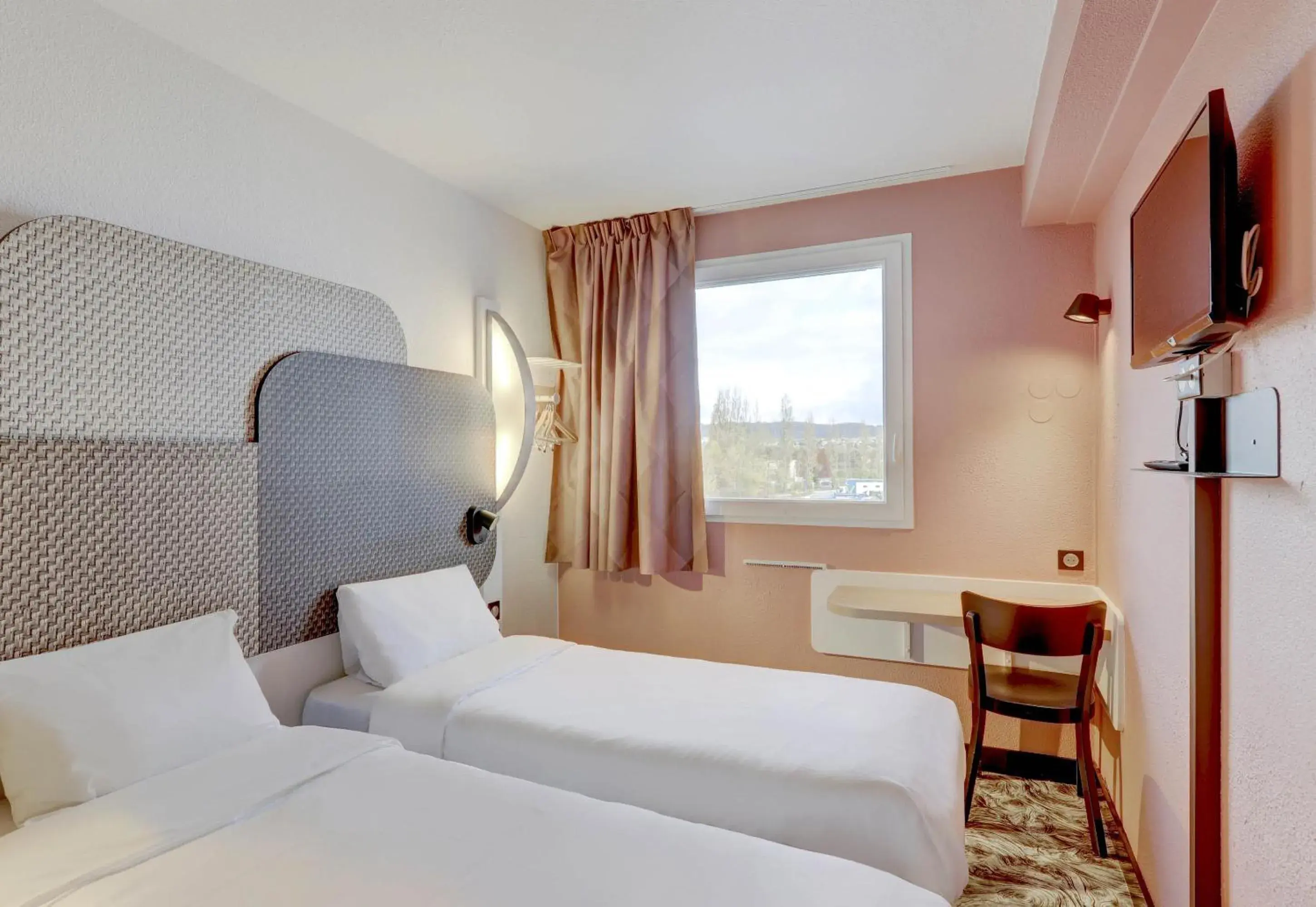 Twin Room in B&B HOTEL Montluçon Saint-Victor Twin Room in B&B HOTEL Montluçon Saint-Victor