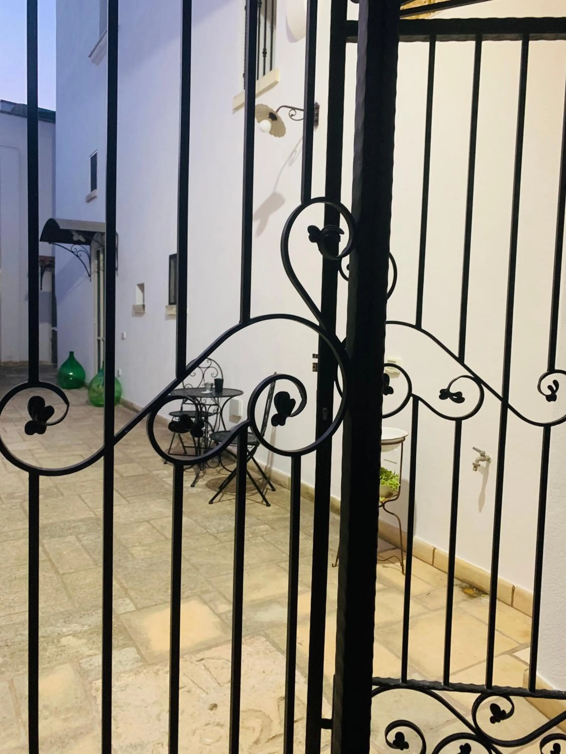 Property building in Nonna Veronica