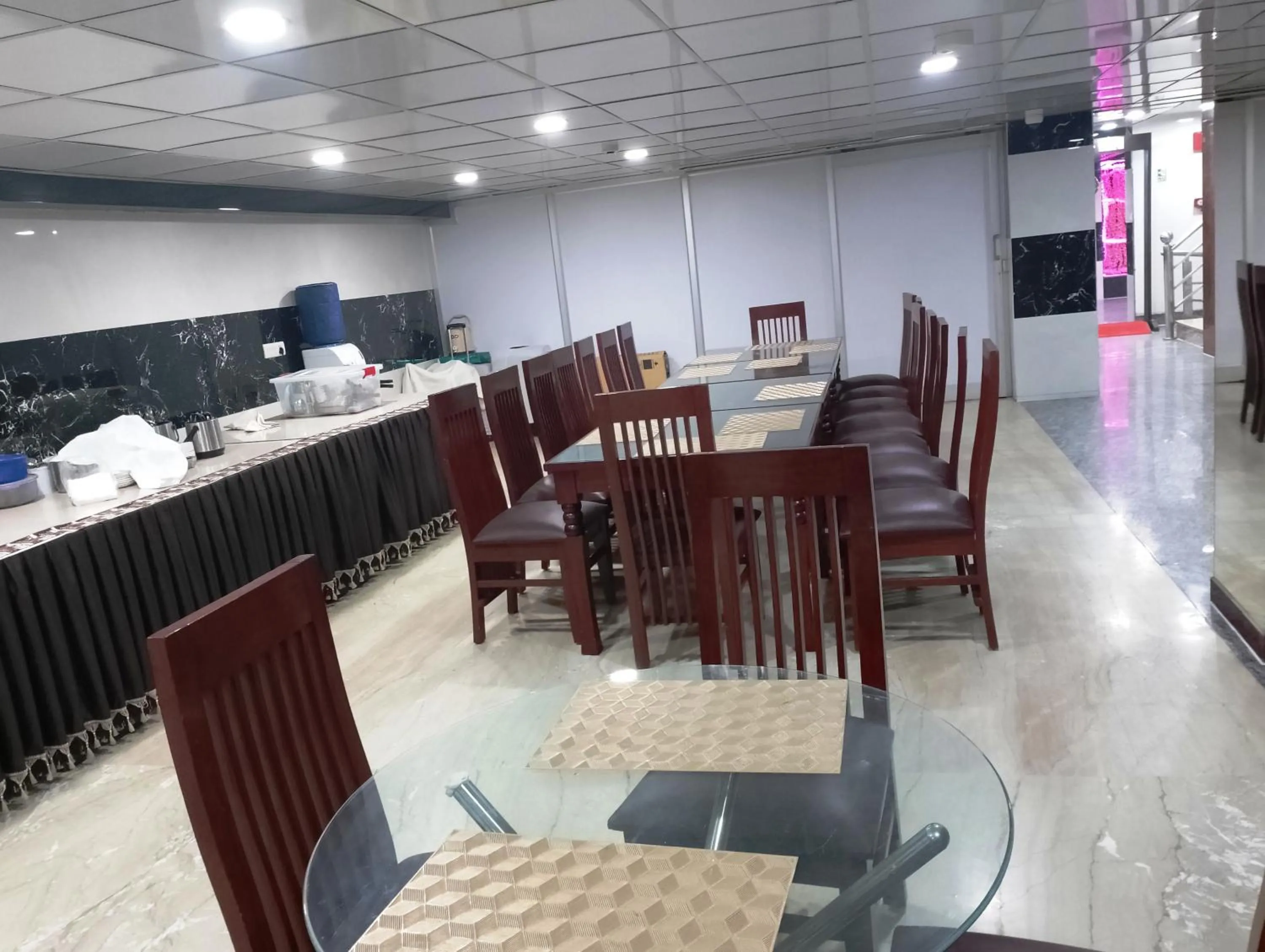 Restaurant/places to eat in Sohi Residency