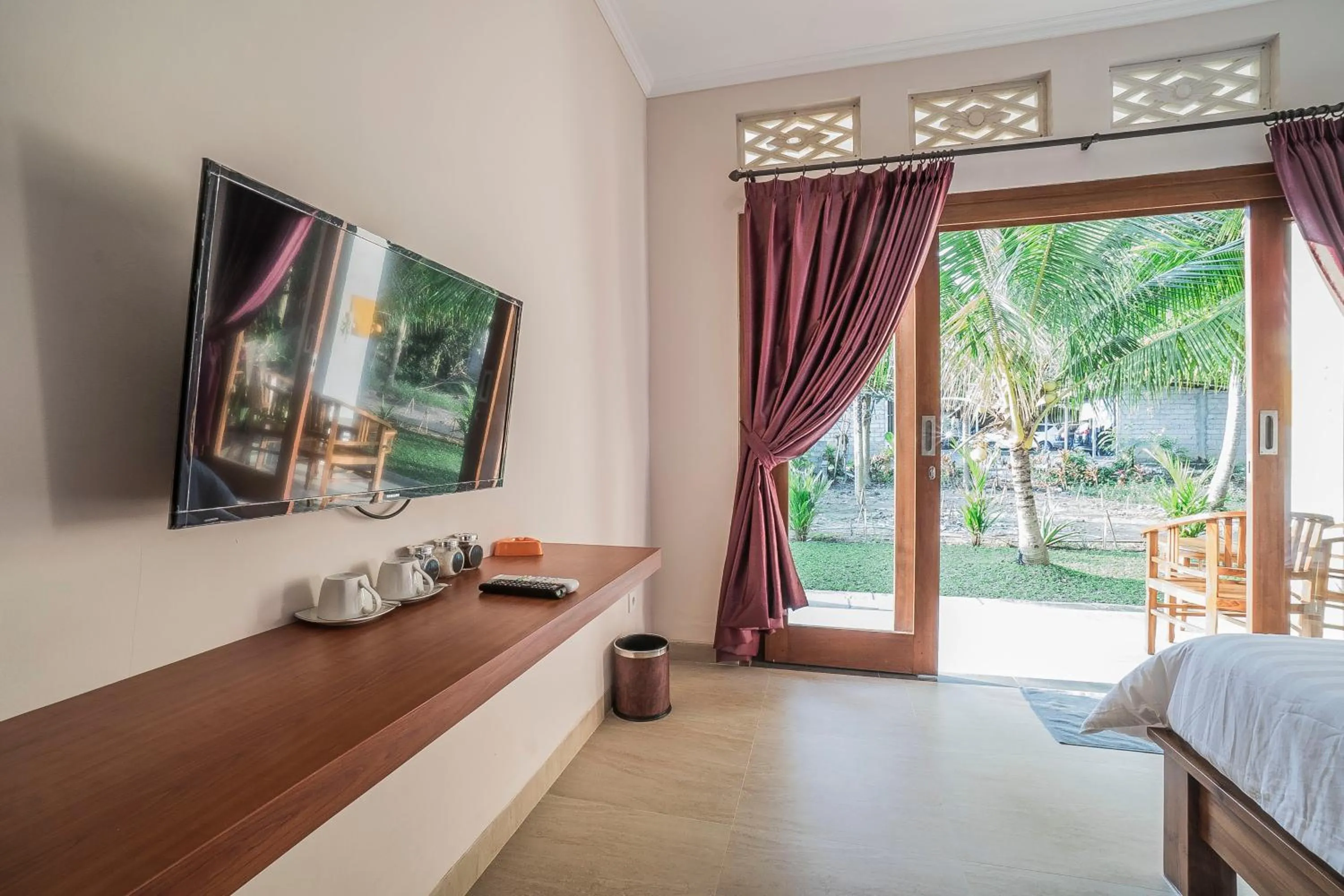 Communal lounge/ TV room in Jero Griya Ubud