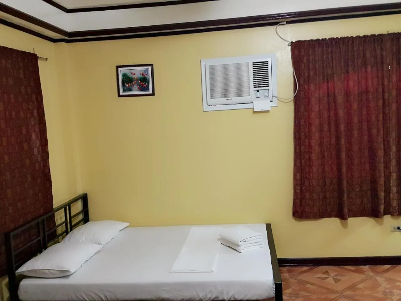 Bed in Carribean Transient House