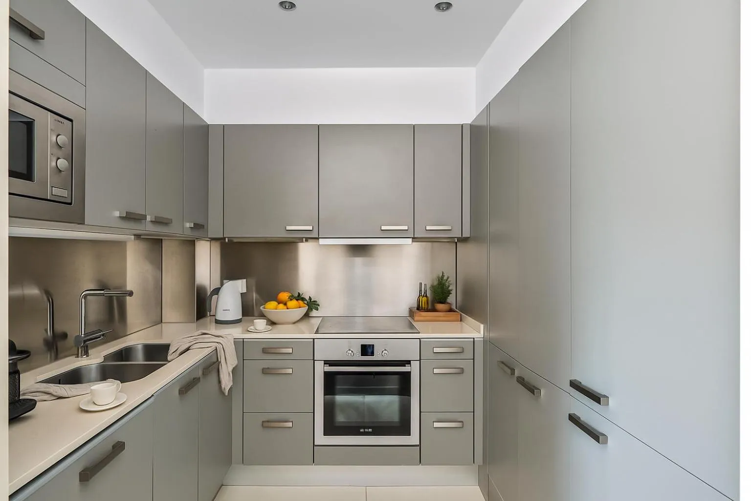 Kitchen or kitchenette in Aspasios Catedral Apartments