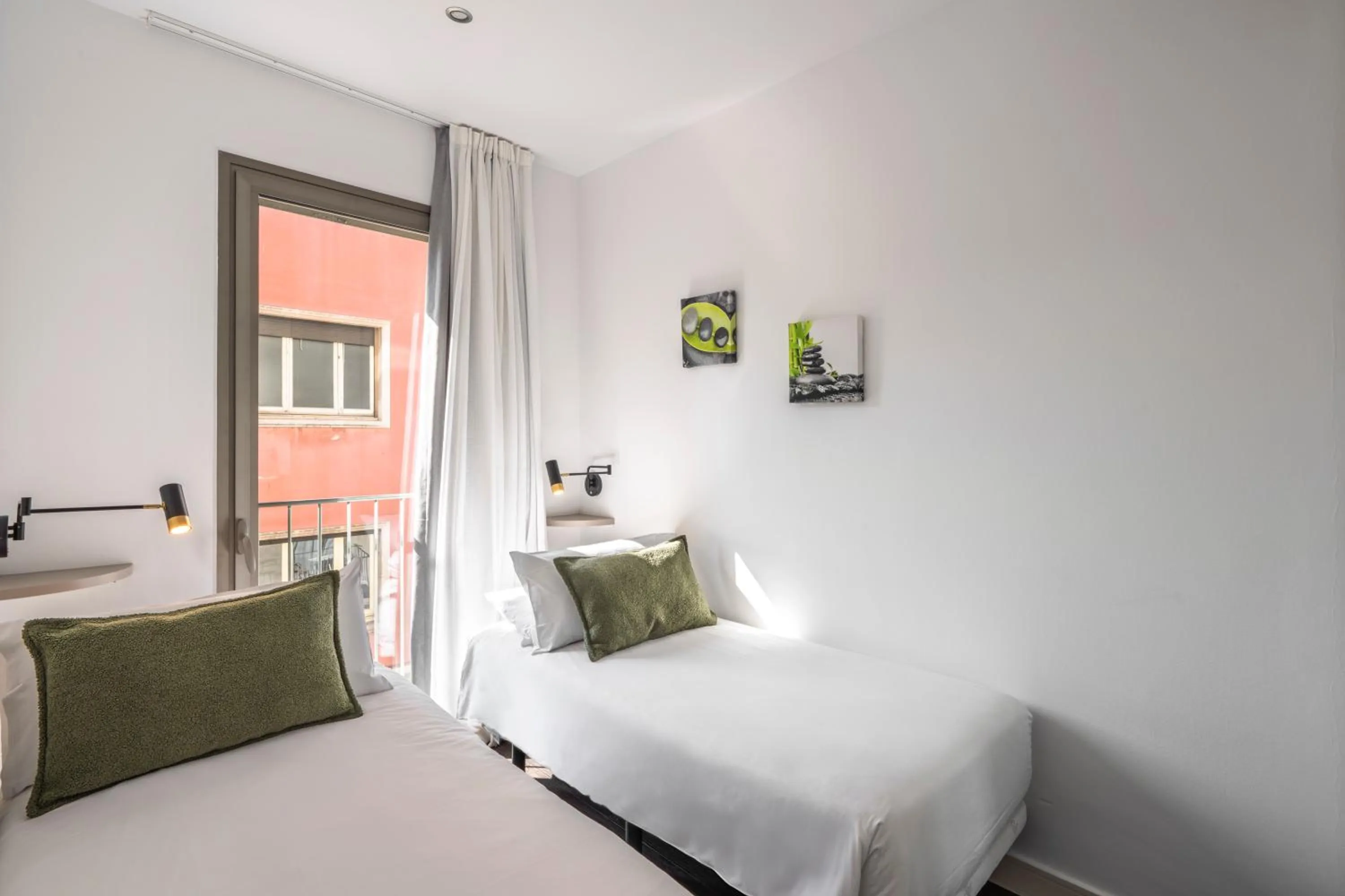 Bedroom, Bed in Aspasios Catedral Apartments