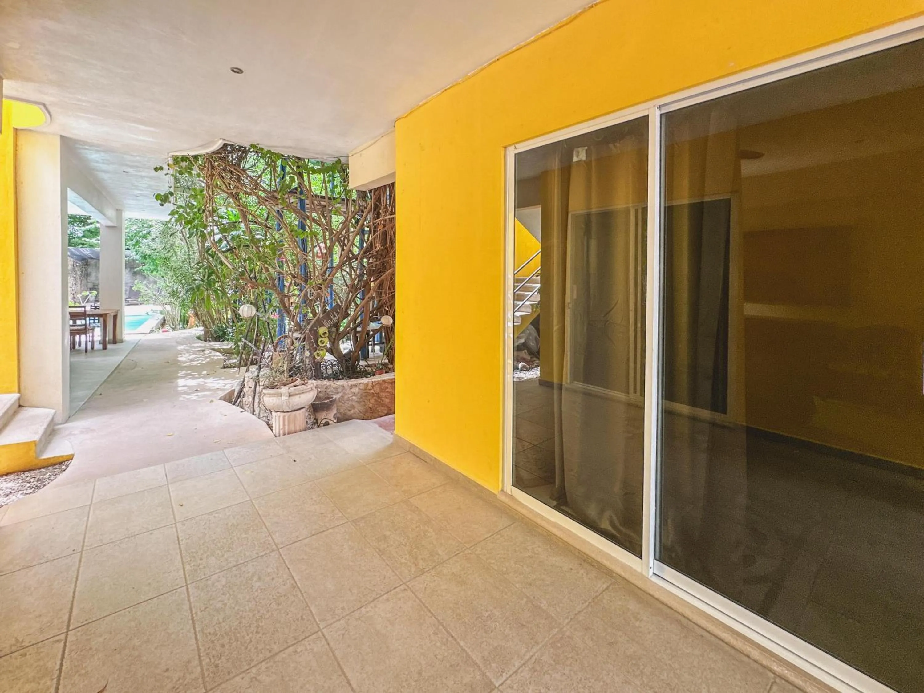 Property building in Casa Daniels Guesthouse