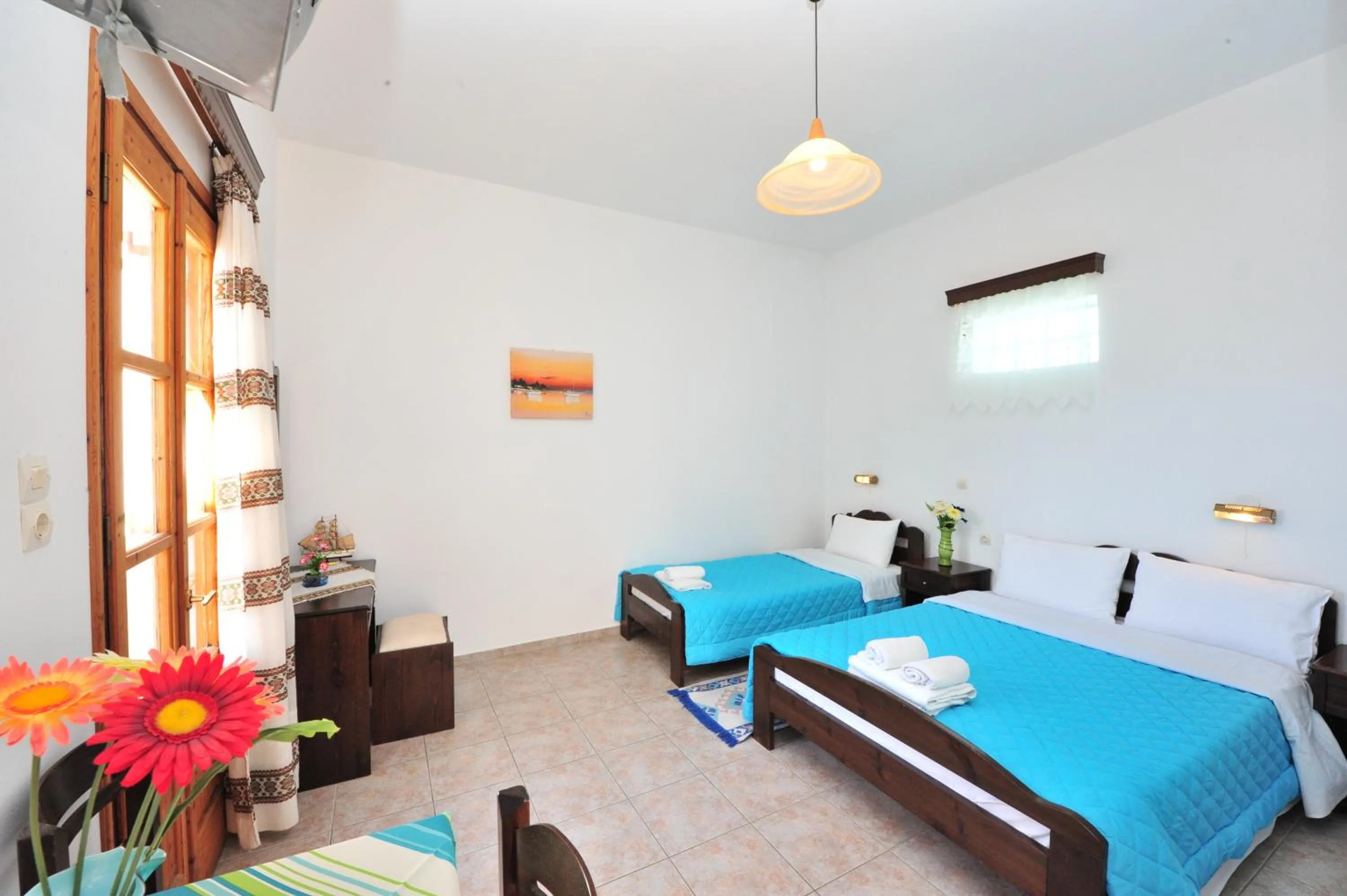 Photo of the whole room in Pension Sofia Amorgos-Katapola