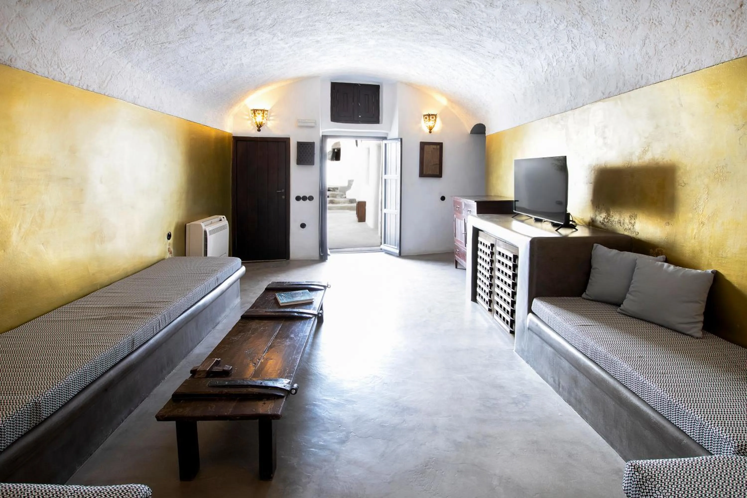 Living room, Bed in Ducato Wine Village