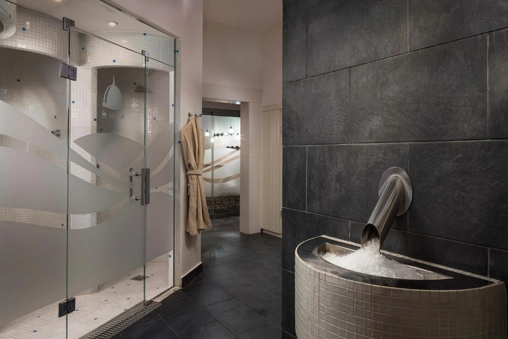 Shower in Bahiazul Resort Fuerteventura