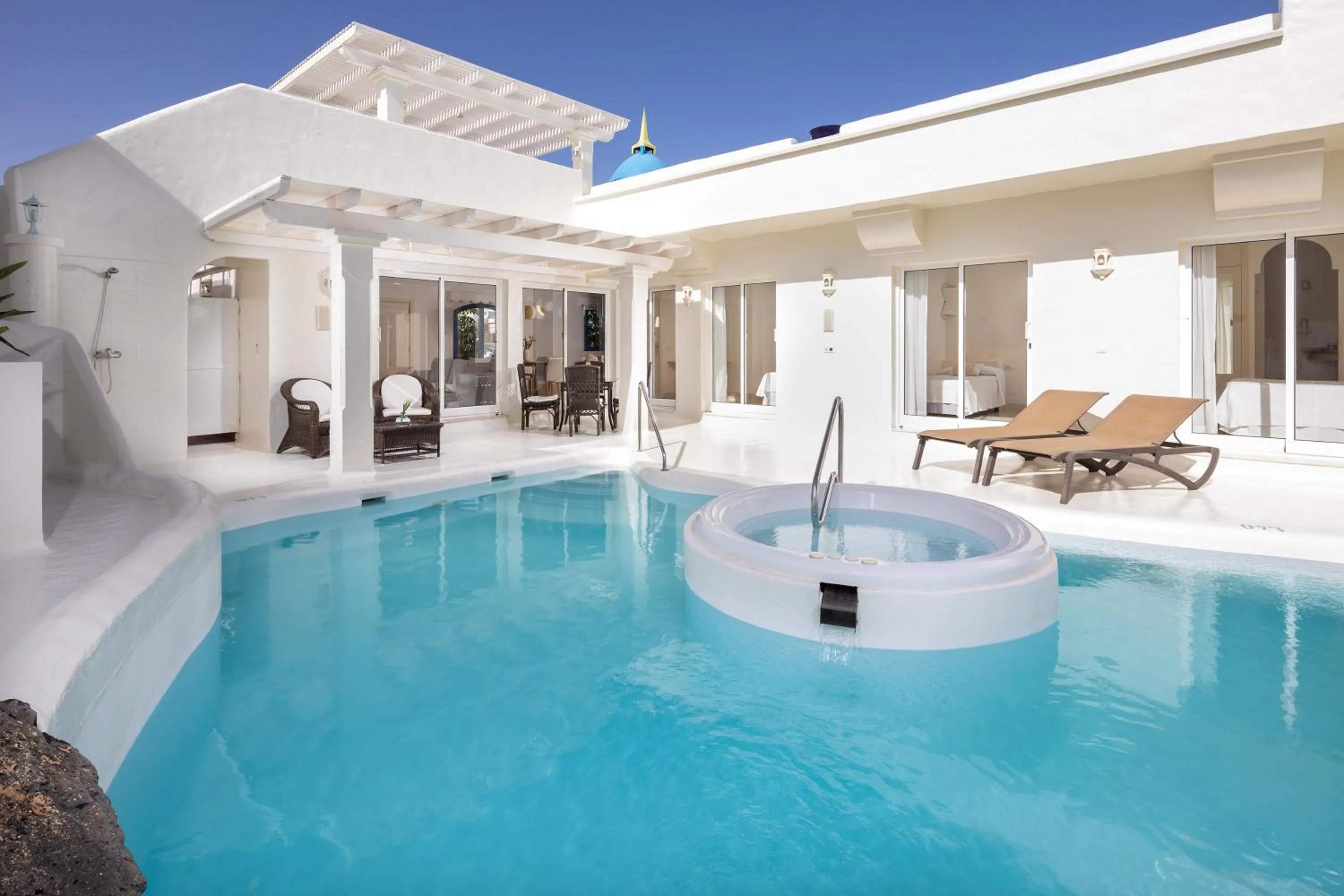 Swimming pool in Bahiazul Resort Fuerteventura
