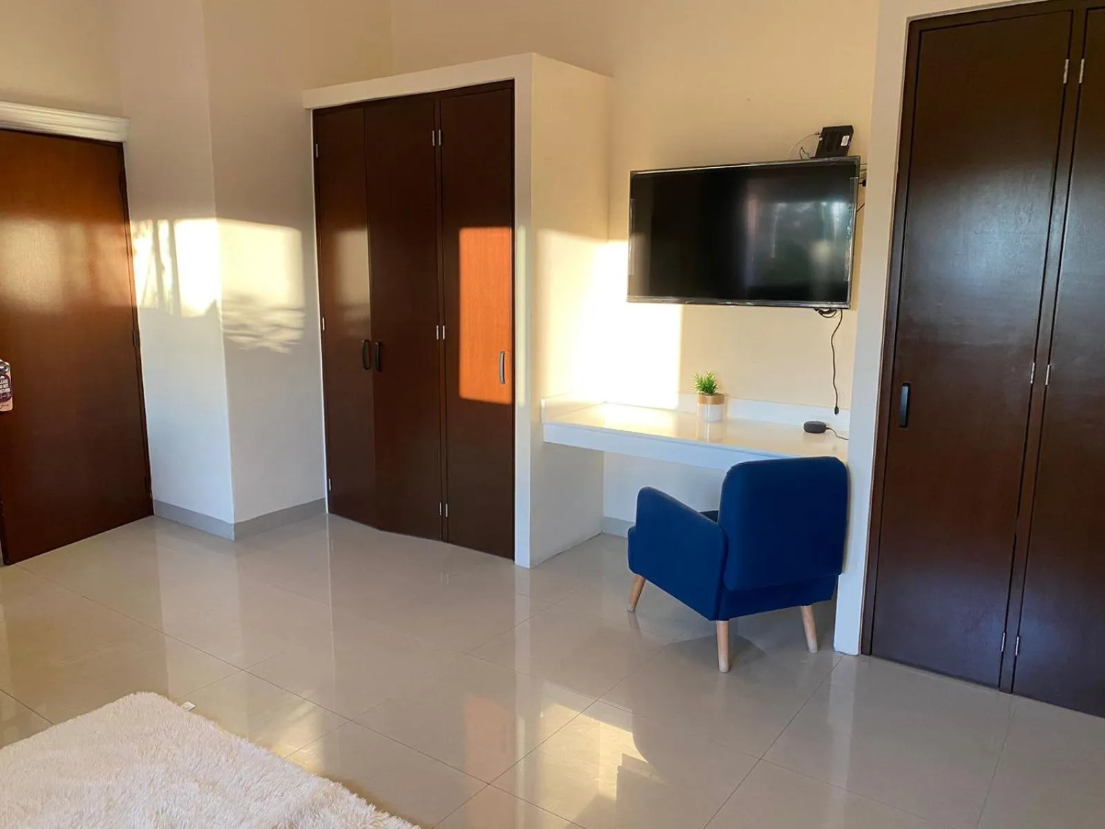 Photo of the whole room, Bed in Villa Segovia Cozumel