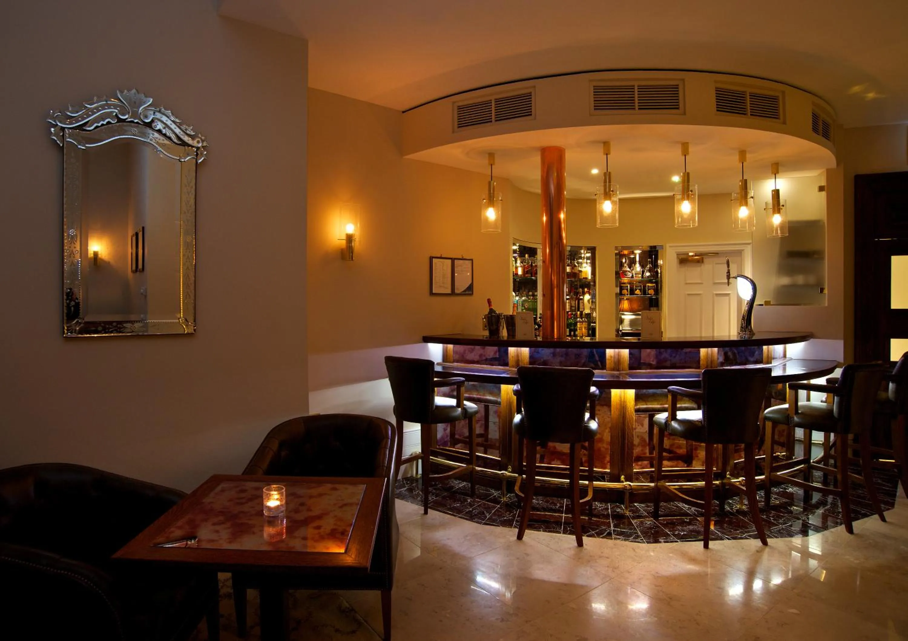 Lounge or bar in Quebecs