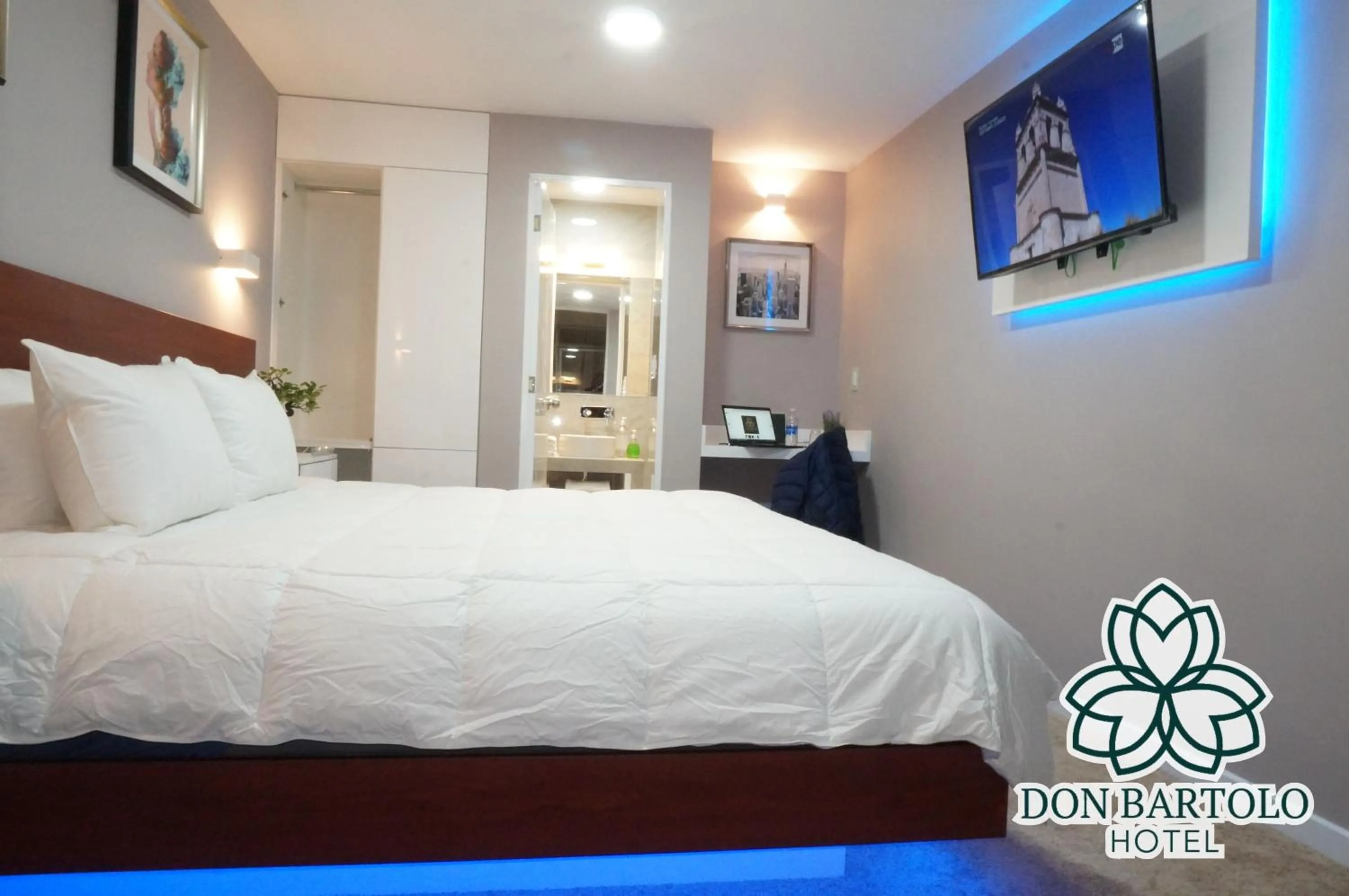 Bed in Hotel Don Bartolo